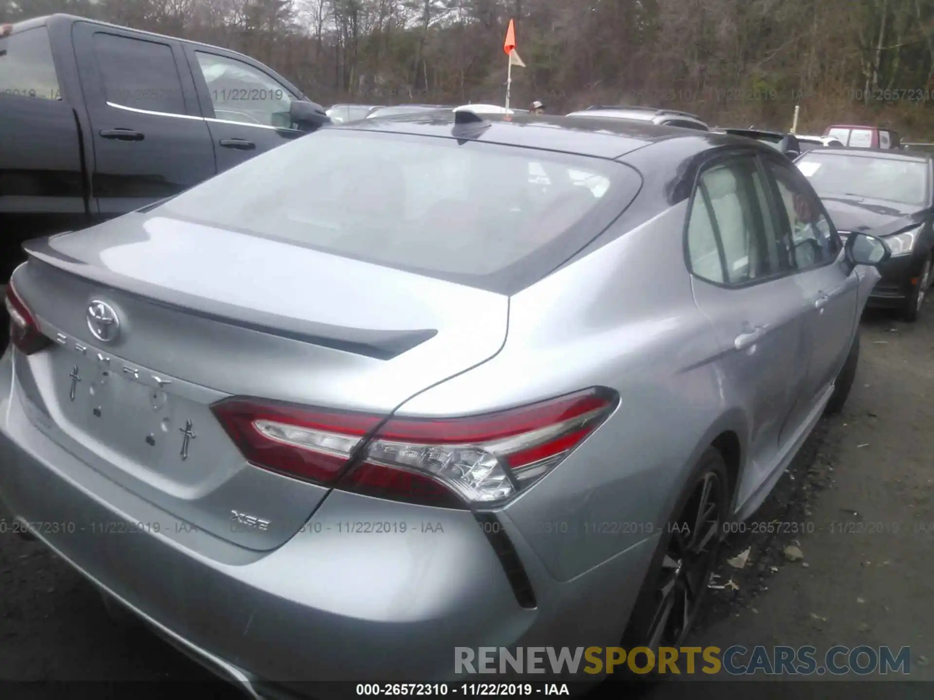 4 Photograph of a damaged car 4T1B61HKXKU240523 TOYOTA CAMRY 2019