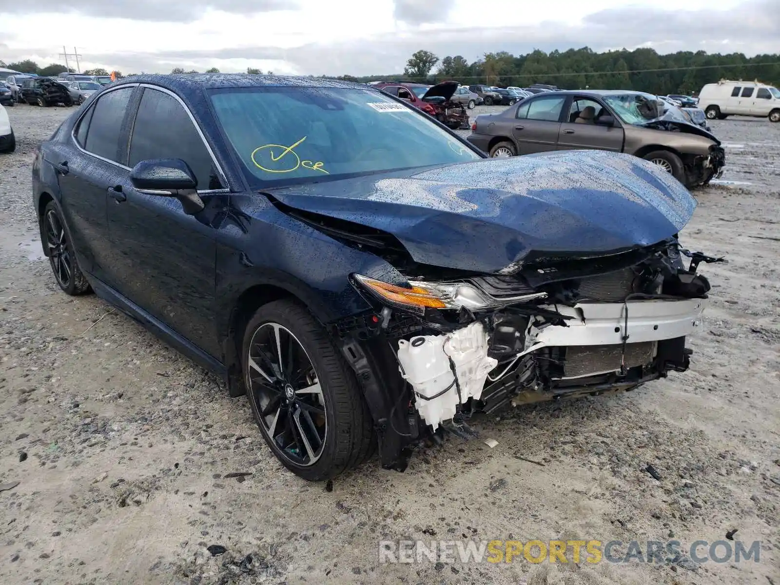 1 Photograph of a damaged car 4T1B61HKXKU241462 TOYOTA CAMRY 2019