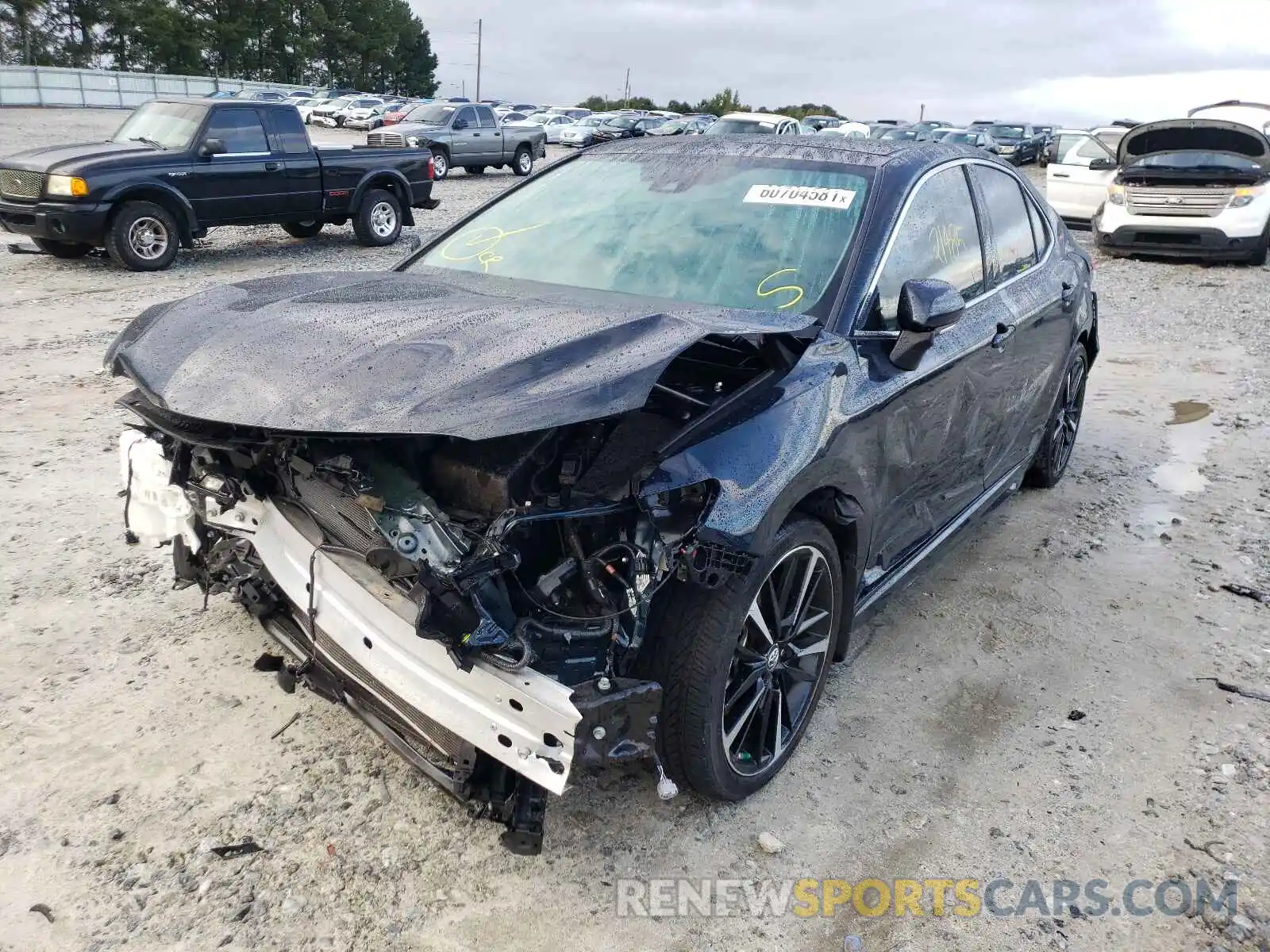 2 Photograph of a damaged car 4T1B61HKXKU241462 TOYOTA CAMRY 2019