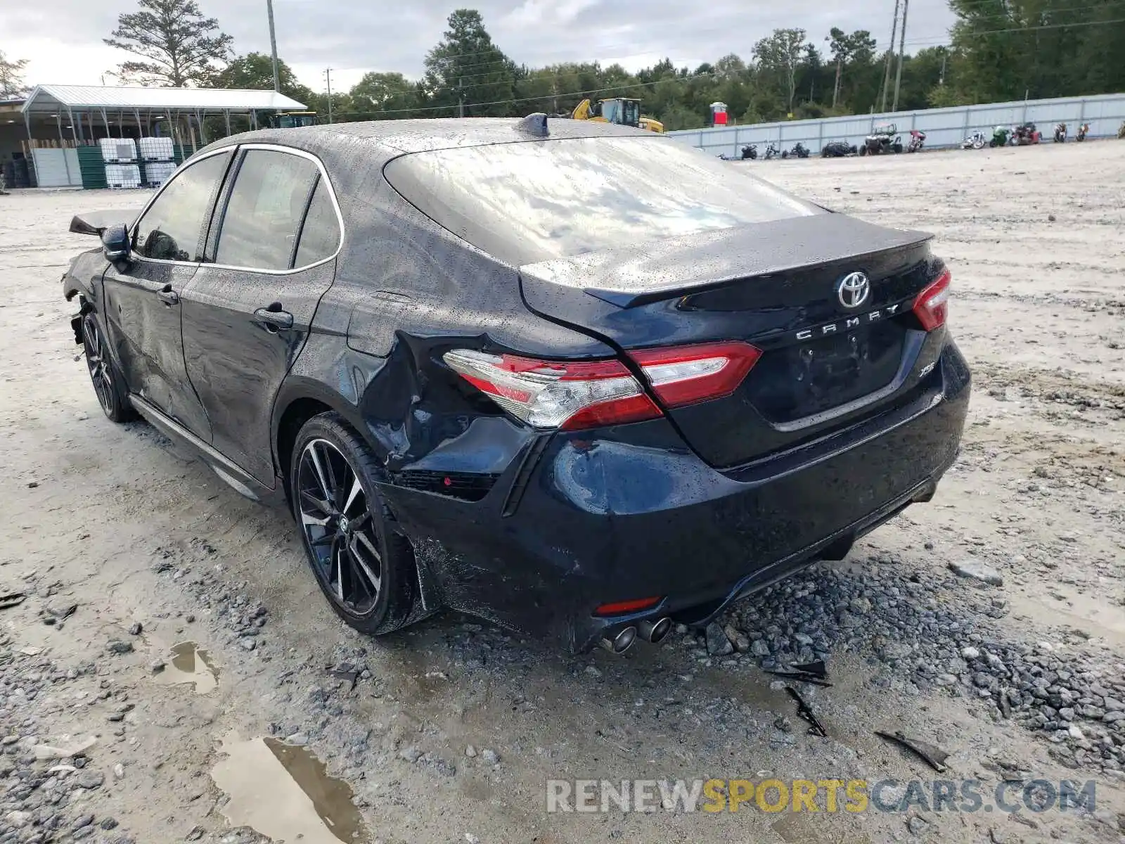 3 Photograph of a damaged car 4T1B61HKXKU241462 TOYOTA CAMRY 2019