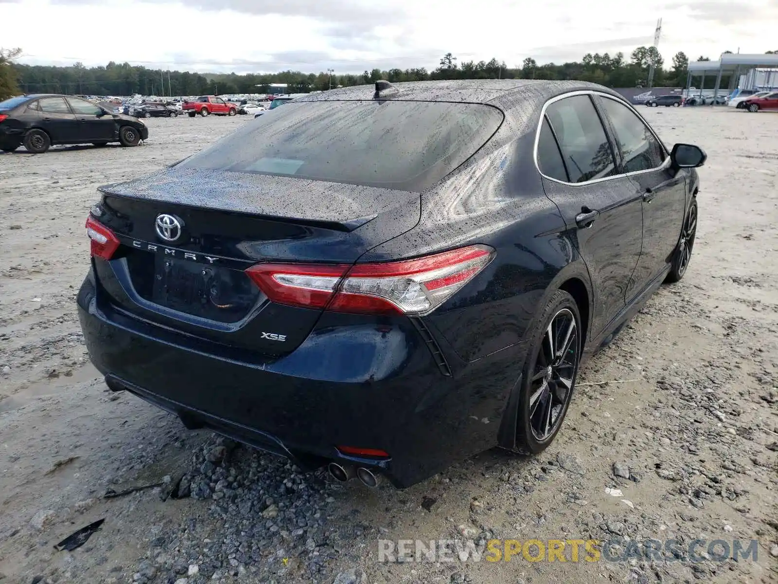 4 Photograph of a damaged car 4T1B61HKXKU241462 TOYOTA CAMRY 2019