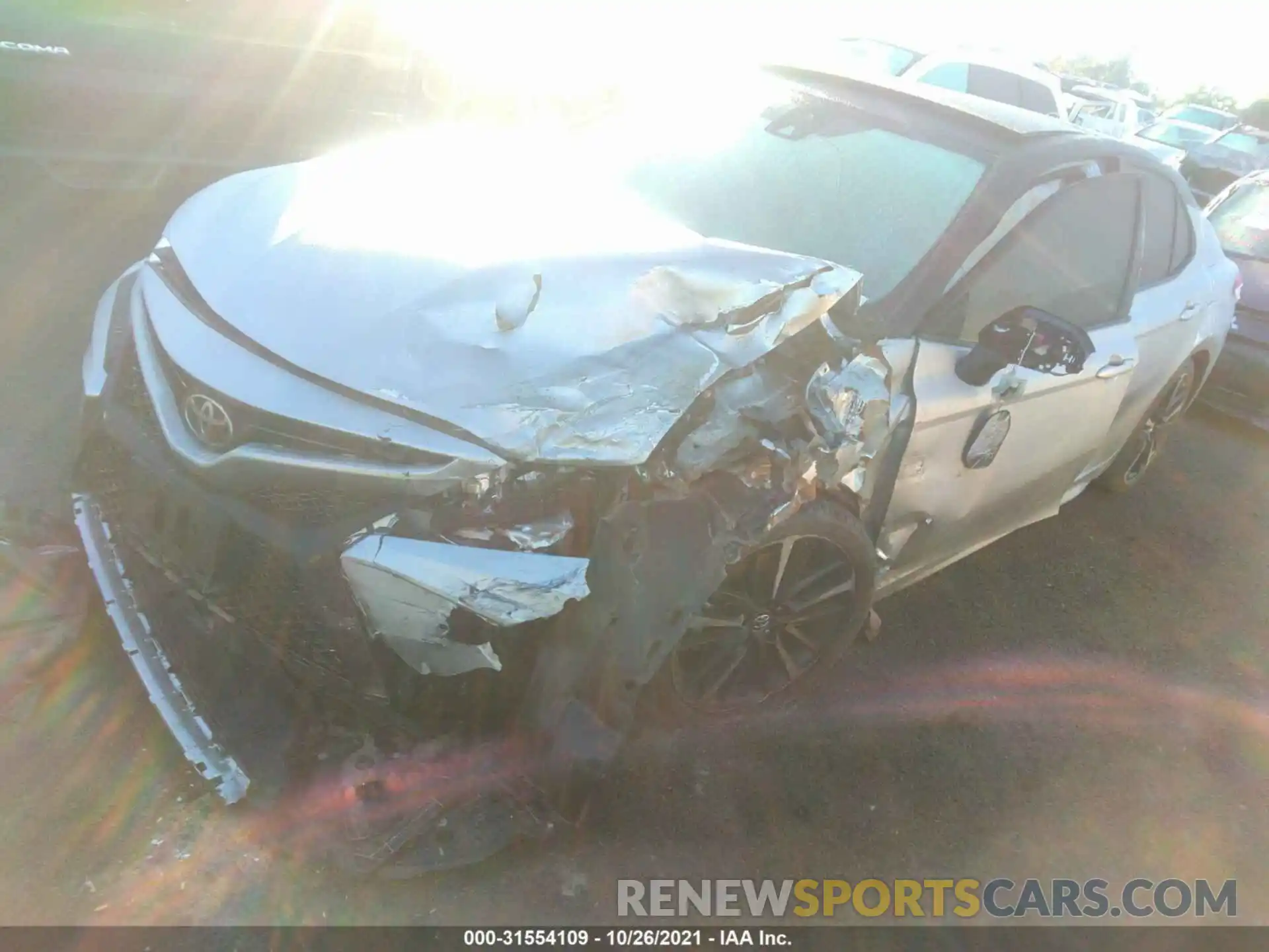 2 Photograph of a damaged car 4T1B61HKXKU246631 TOYOTA CAMRY 2019