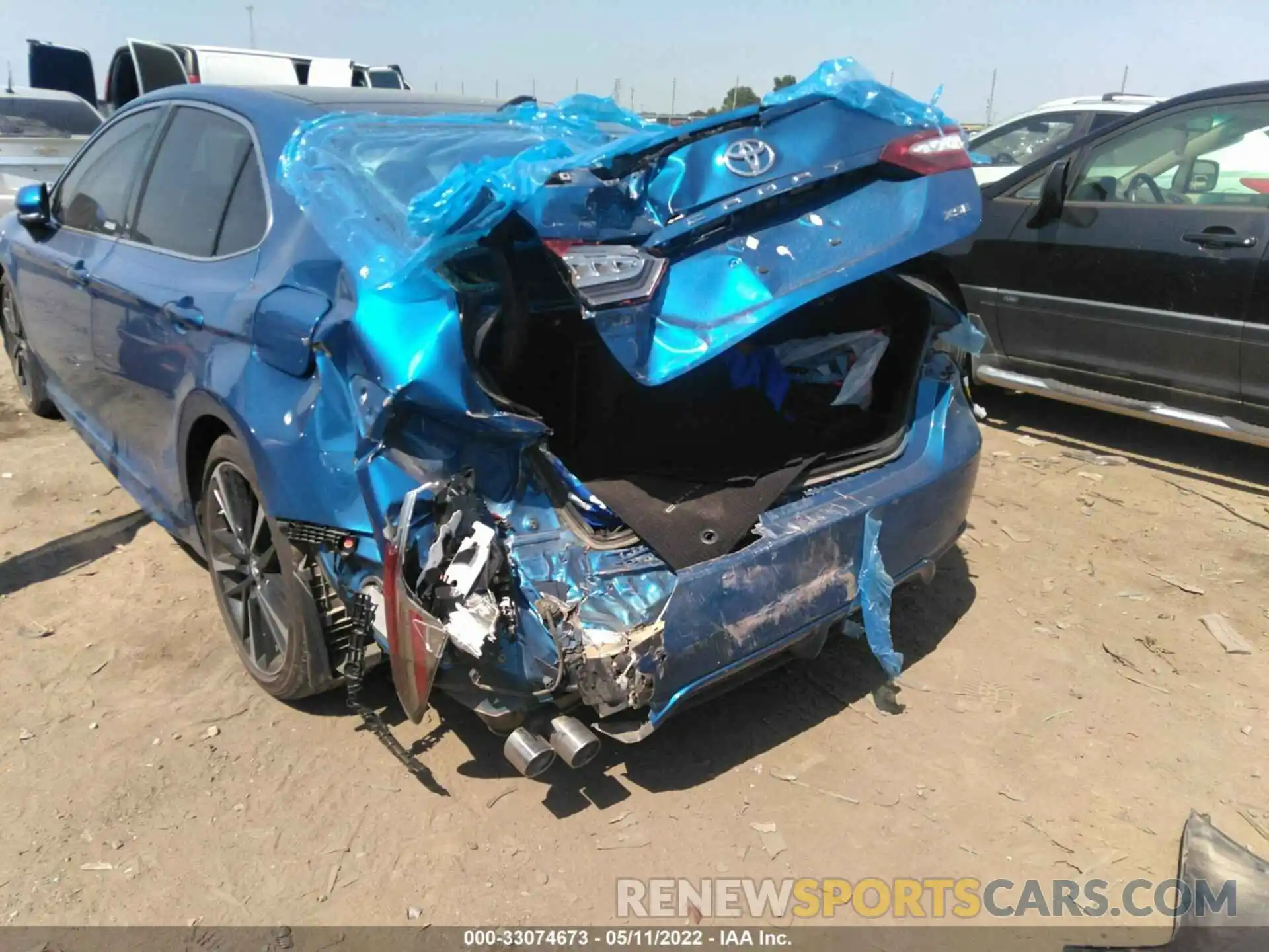 6 Photograph of a damaged car 4T1B61HKXKU246757 TOYOTA CAMRY 2019