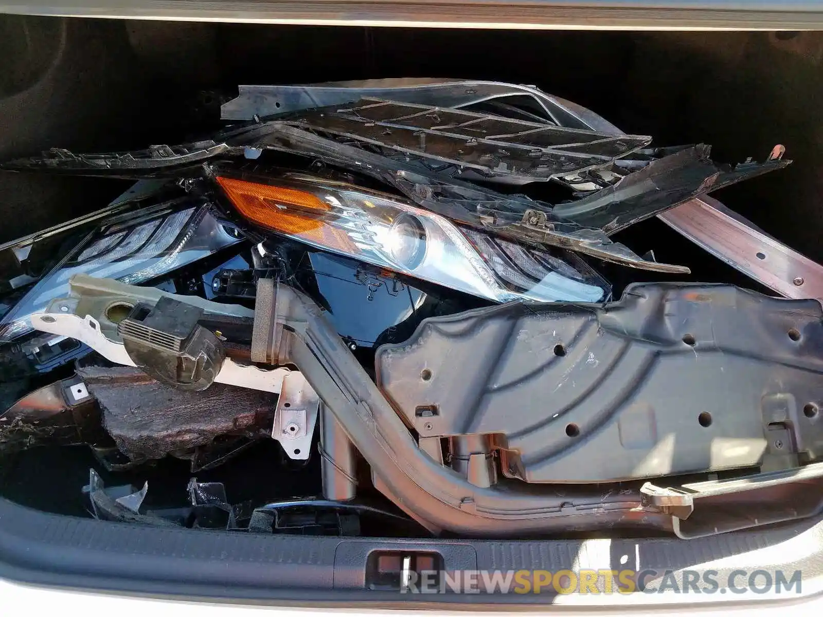 9 Photograph of a damaged car 4T1B61HKXKU267057 TOYOTA CAMRY 2019