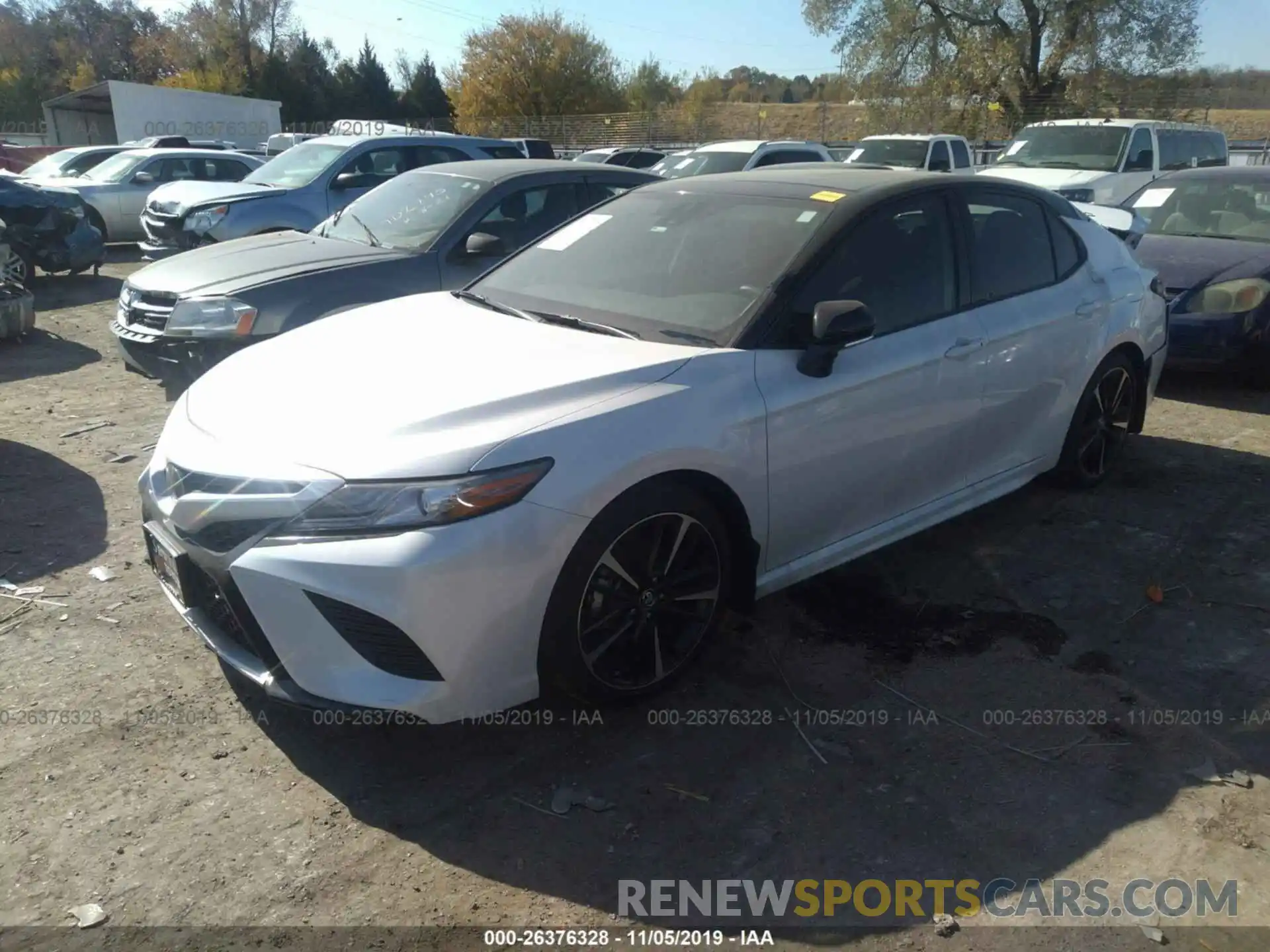 2 Photograph of a damaged car 4T1B61HKXKU269584 TOYOTA CAMRY 2019