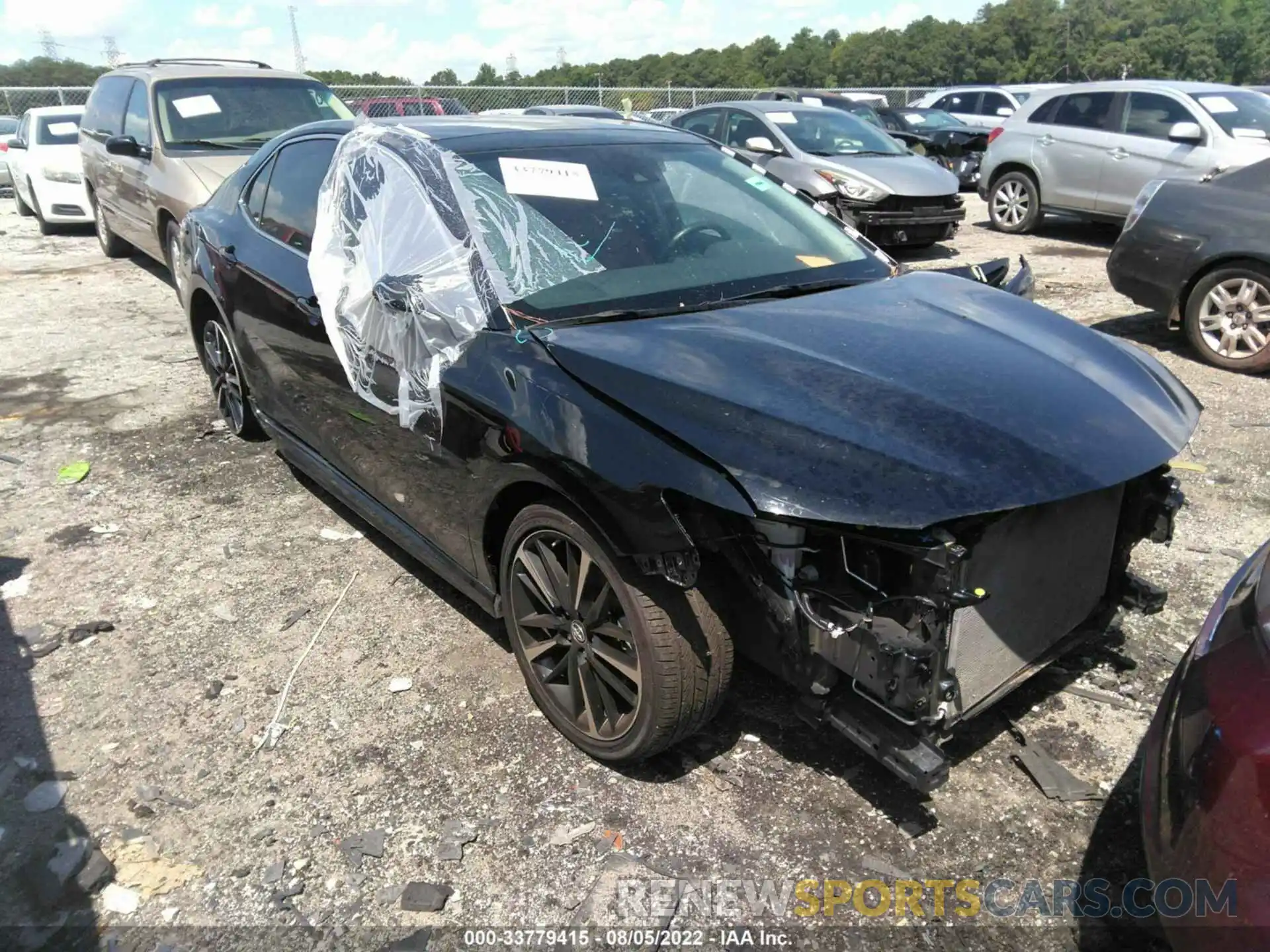 1 Photograph of a damaged car 4T1B61HKXKU272467 TOYOTA CAMRY 2019