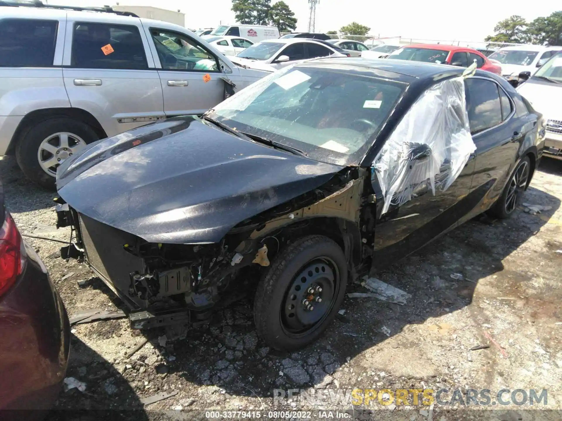 2 Photograph of a damaged car 4T1B61HKXKU272467 TOYOTA CAMRY 2019