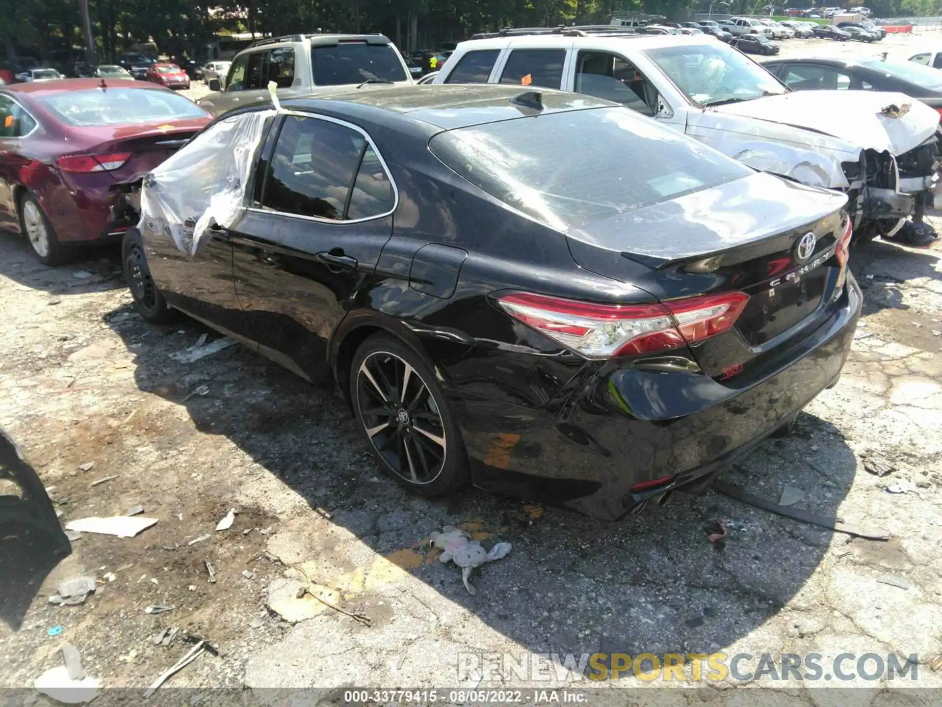 3 Photograph of a damaged car 4T1B61HKXKU272467 TOYOTA CAMRY 2019