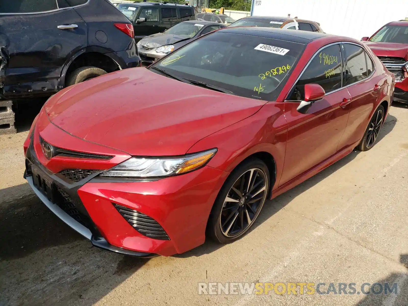 2 Photograph of a damaged car 4T1B61HKXKU292296 TOYOTA CAMRY 2019