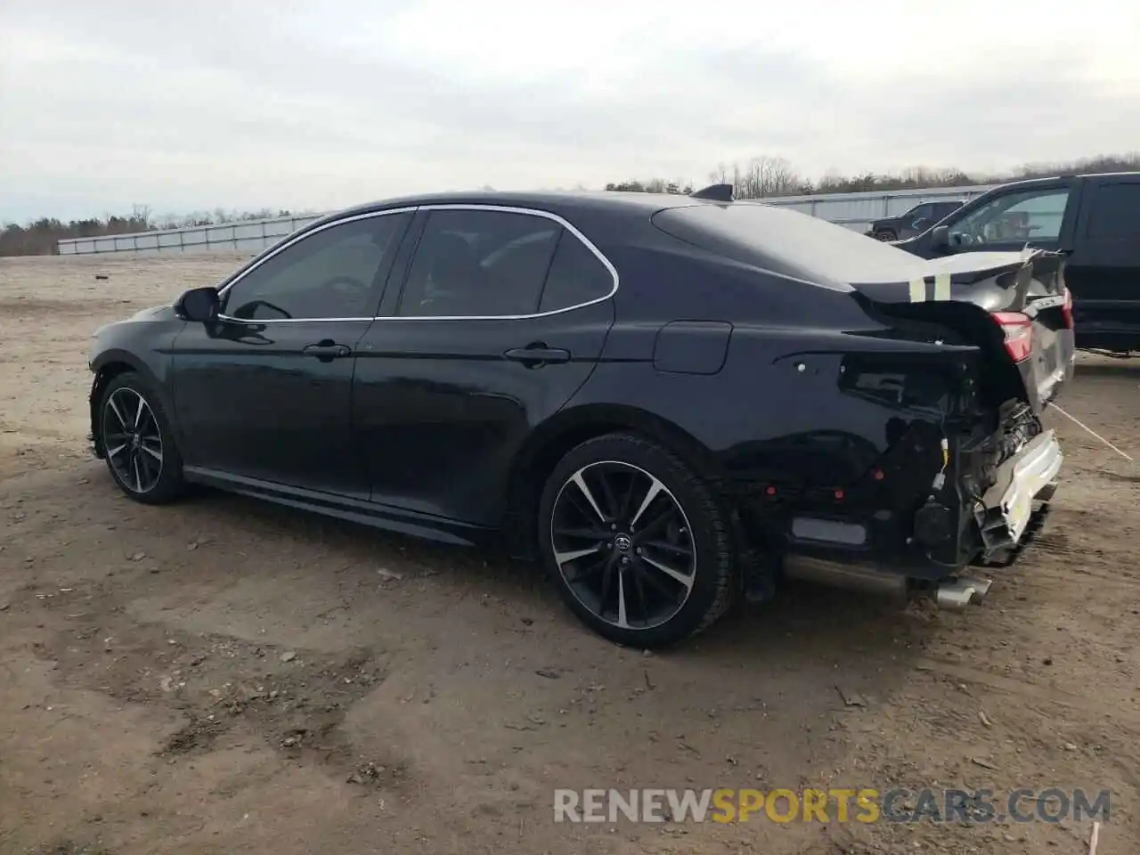 2 Photograph of a damaged car 4T1B61HKXKU294291 TOYOTA CAMRY 2019