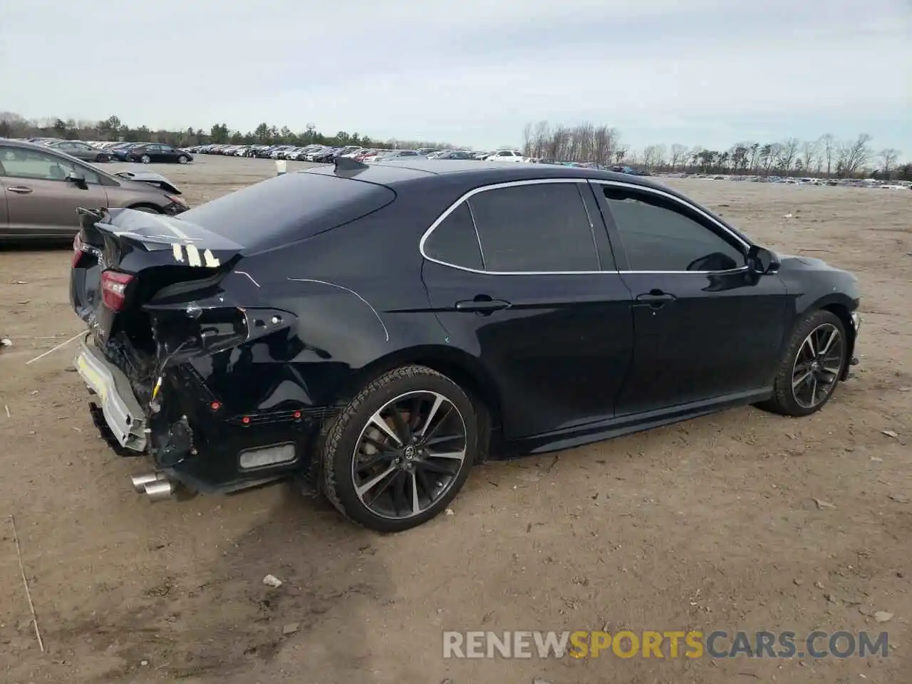 3 Photograph of a damaged car 4T1B61HKXKU294291 TOYOTA CAMRY 2019