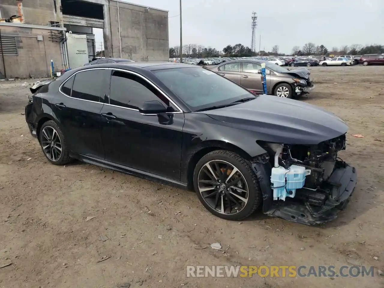 4 Photograph of a damaged car 4T1B61HKXKU294291 TOYOTA CAMRY 2019