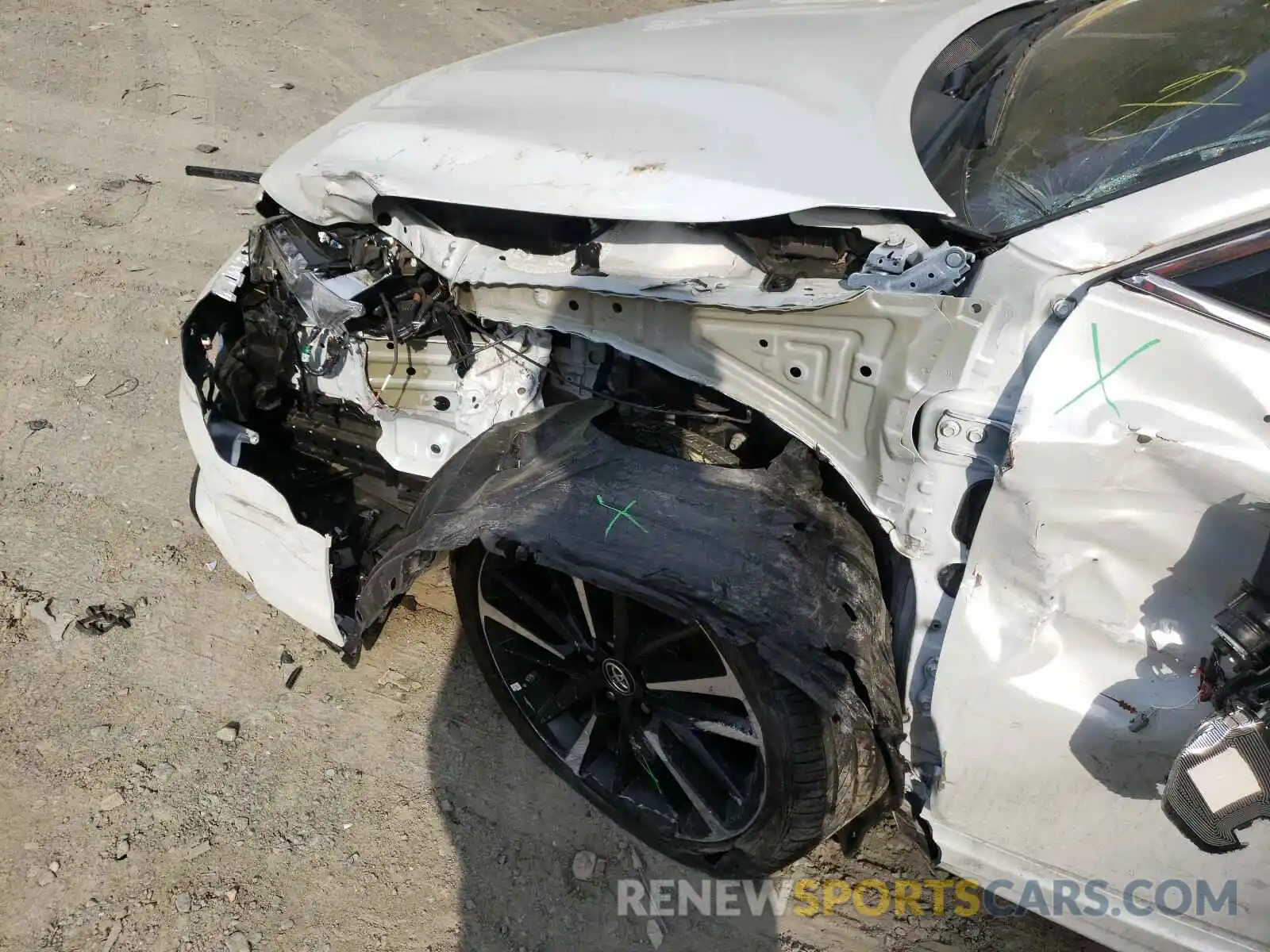 10 Photograph of a damaged car 4T1B61HKXKU297286 TOYOTA CAMRY 2019