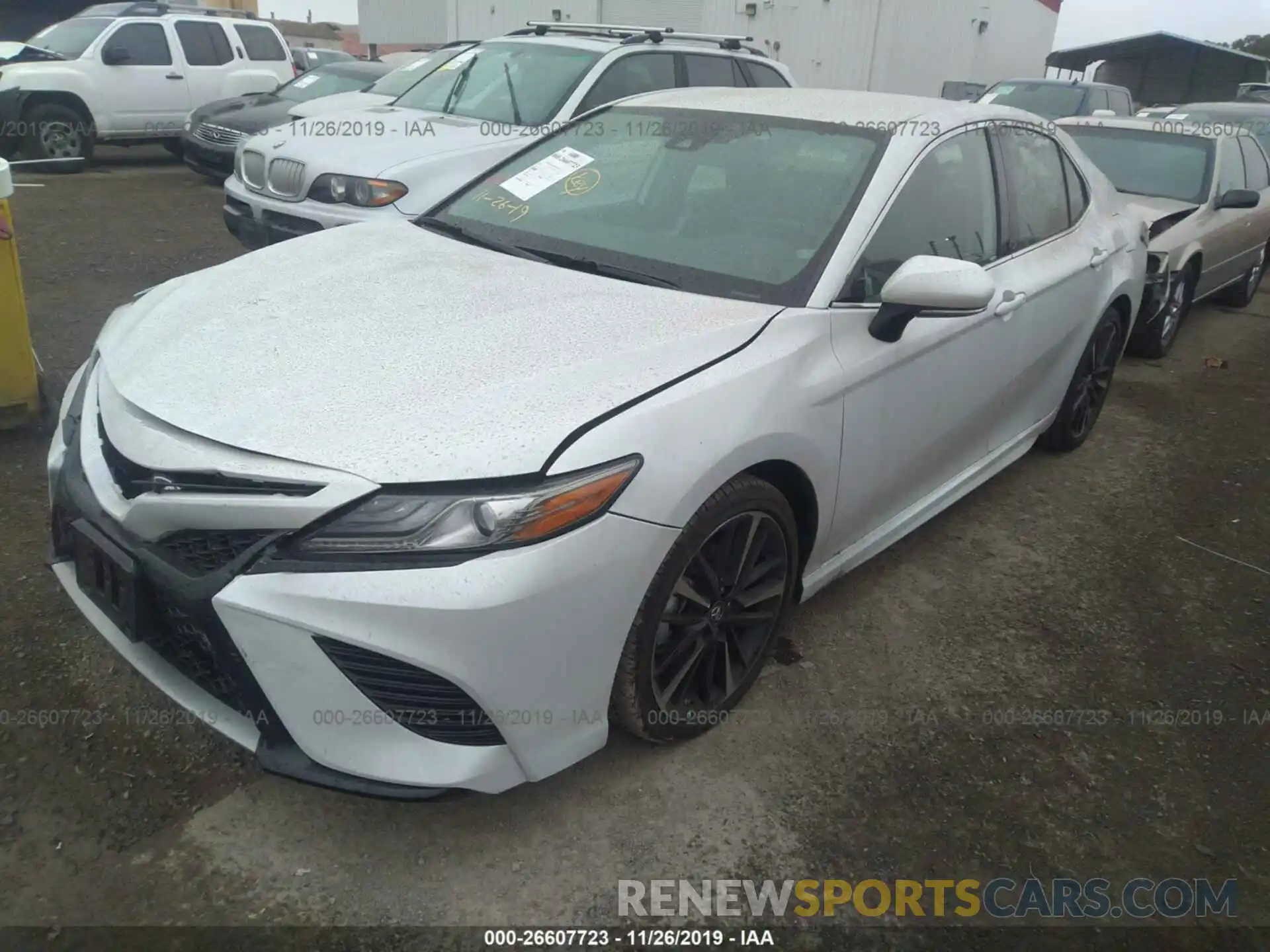 2 Photograph of a damaged car 4T1B61HKXKU682718 TOYOTA CAMRY 2019