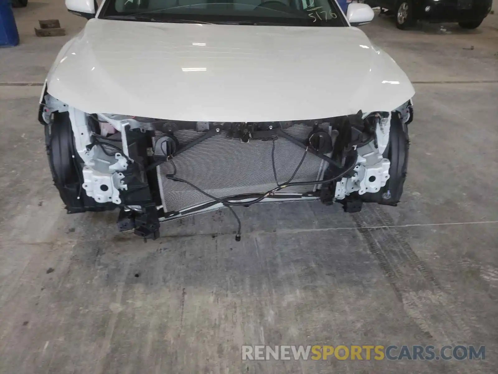 9 Photograph of a damaged car 4T1B61HKXKU695176 TOYOTA CAMRY 2019