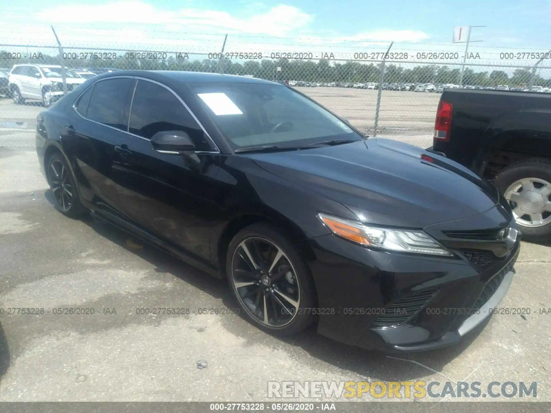 1 Photograph of a damaged car 4T1B61HKXKU699440 TOYOTA CAMRY 2019