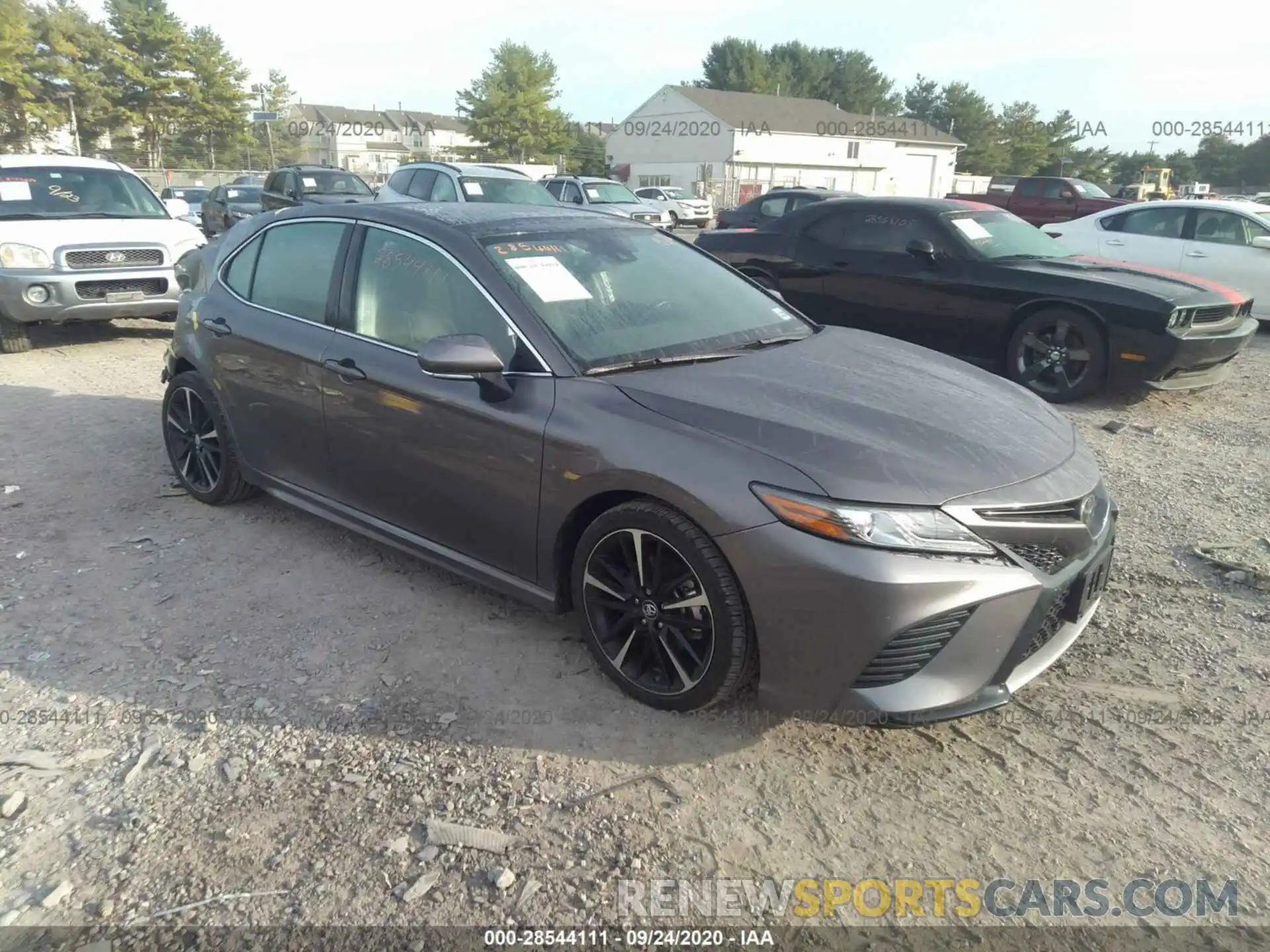 1 Photograph of a damaged car 4T1B61HKXKU700988 TOYOTA CAMRY 2019