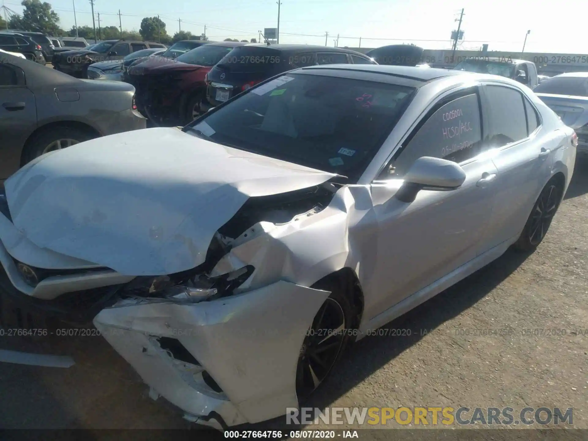 2 Photograph of a damaged car 4T1B61HKXKU702059 TOYOTA CAMRY 2019