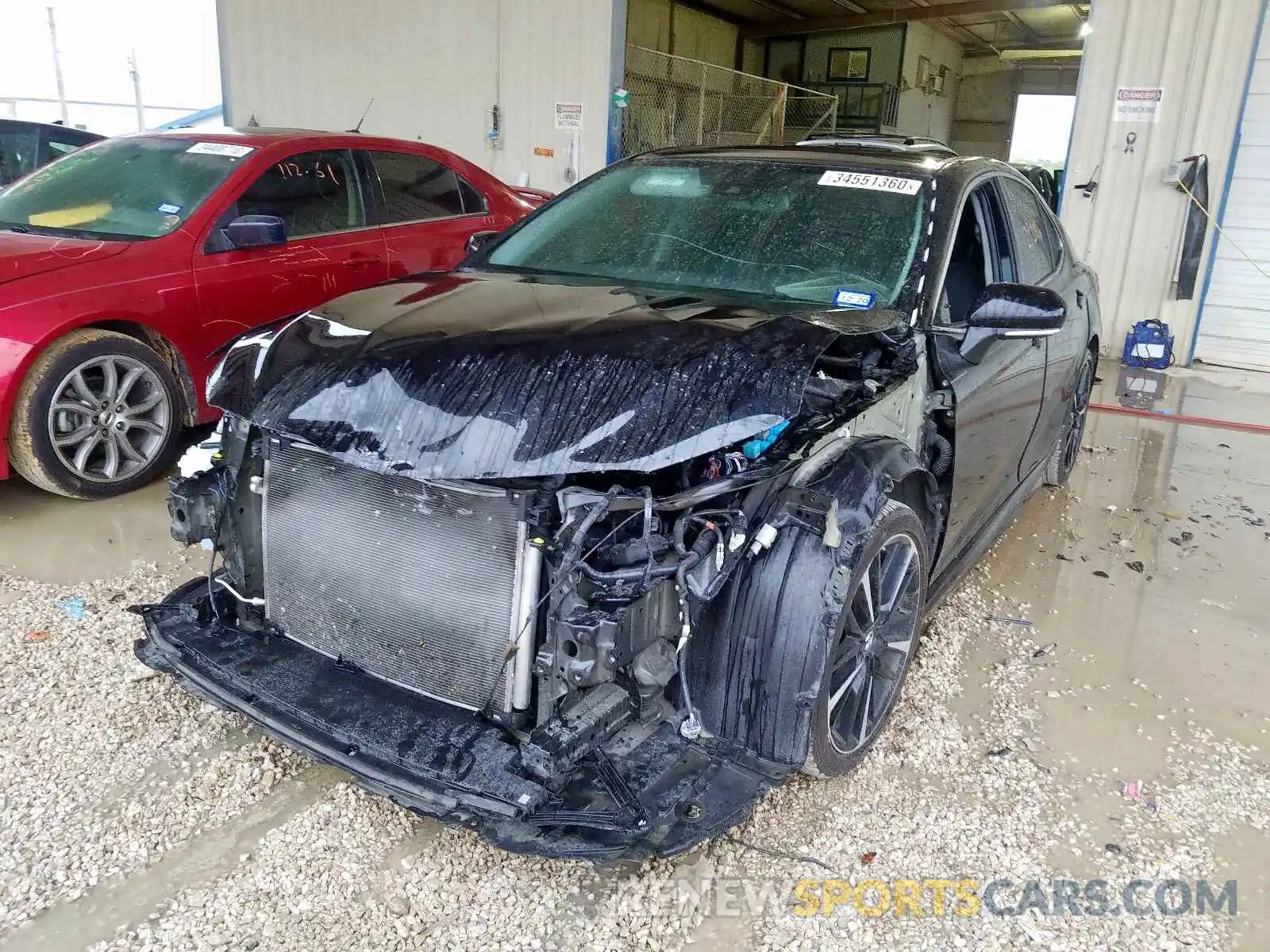 2 Photograph of a damaged car 4T1B61HKXKU702417 TOYOTA CAMRY 2019