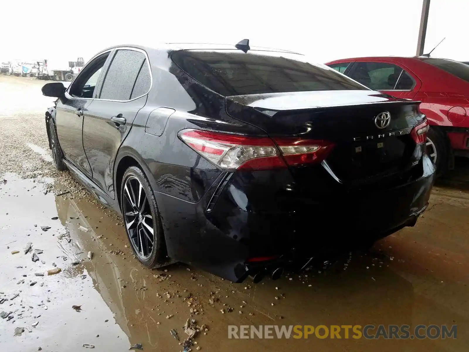 3 Photograph of a damaged car 4T1B61HKXKU702417 TOYOTA CAMRY 2019