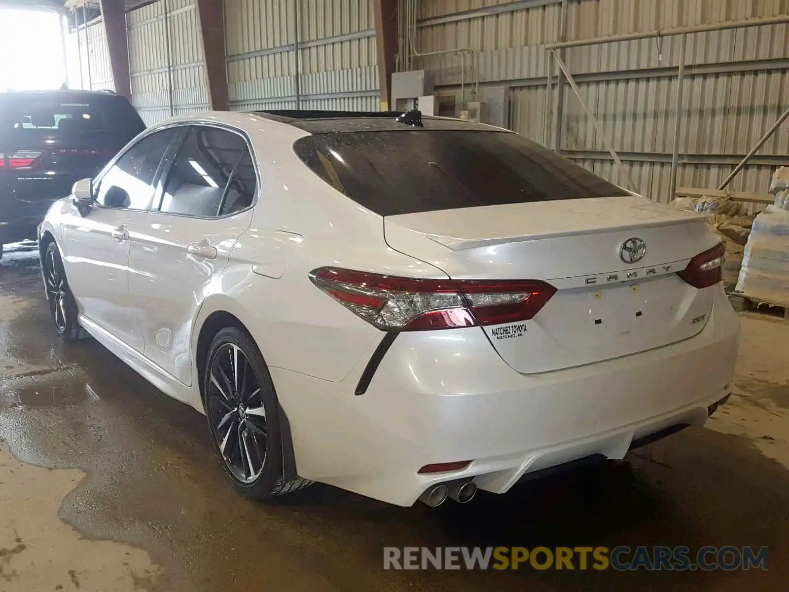 3 Photograph of a damaged car 4T1B61HKXKU727849 TOYOTA CAMRY 2019