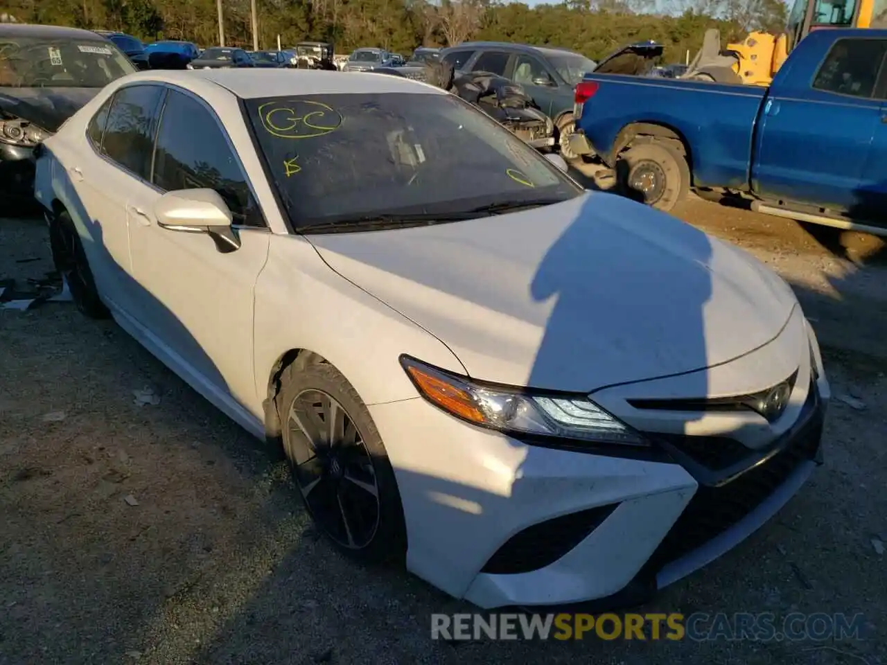 1 Photograph of a damaged car 4T1B61HKXKU734851 TOYOTA CAMRY 2019