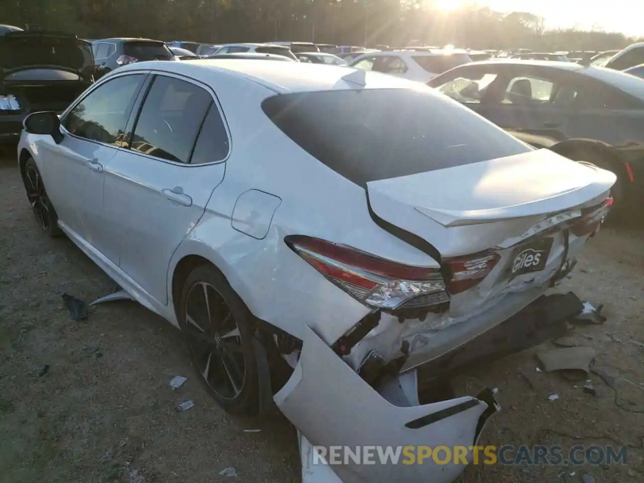 3 Photograph of a damaged car 4T1B61HKXKU734851 TOYOTA CAMRY 2019