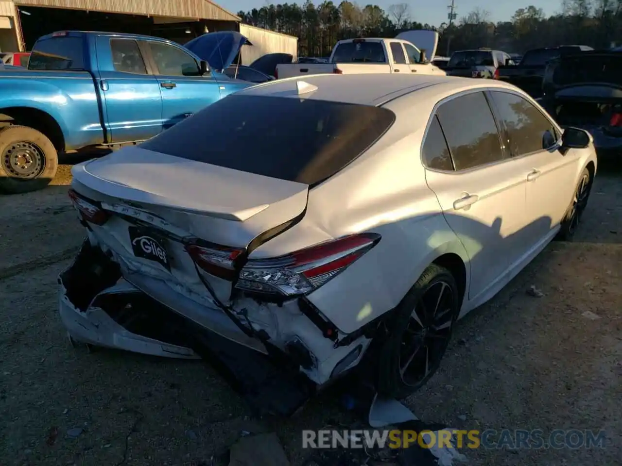 4 Photograph of a damaged car 4T1B61HKXKU734851 TOYOTA CAMRY 2019