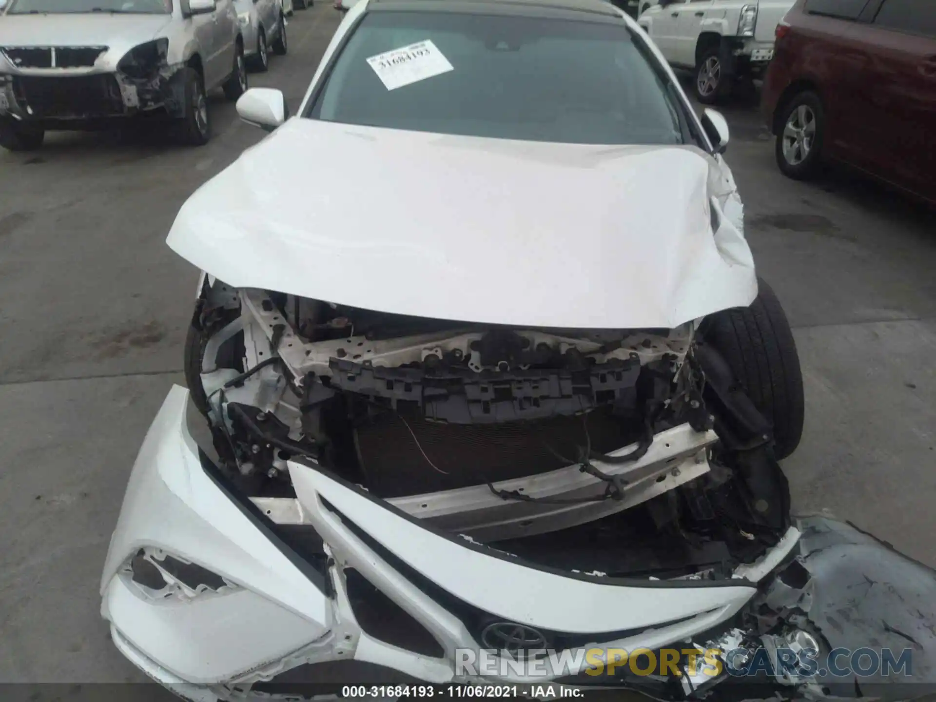 6 Photograph of a damaged car 4T1B61HKXKU743498 TOYOTA CAMRY 2019