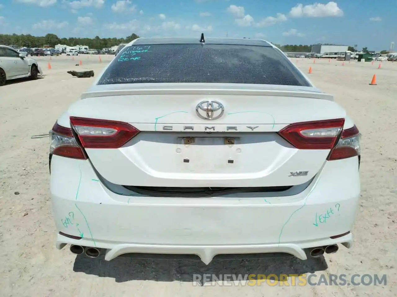 9 Фотография поврежденного автомобиля 4T1B61HKXKU744540 TOYOTA CAMRY 2019