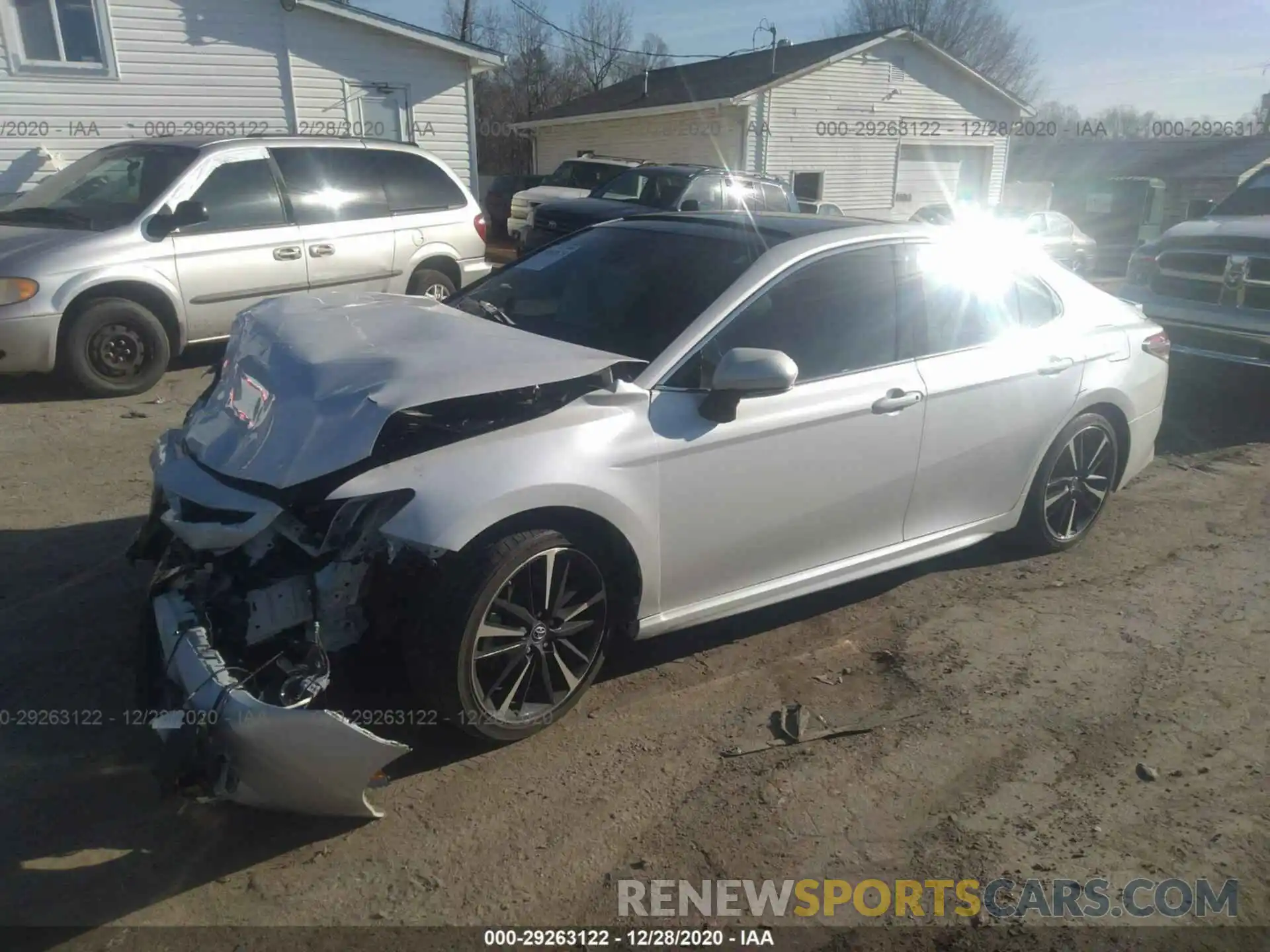 2 Photograph of a damaged car 4T1B61HKXKU749706 TOYOTA CAMRY 2019