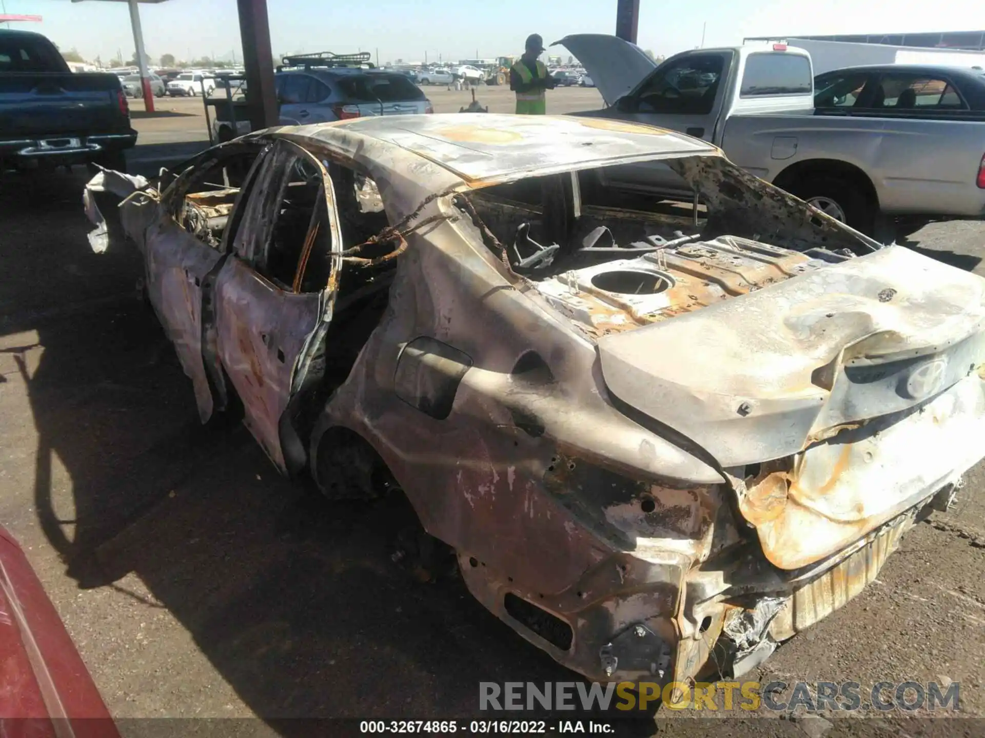 3 Photograph of a damaged car 4T1B61HKXKU751617 TOYOTA CAMRY 2019