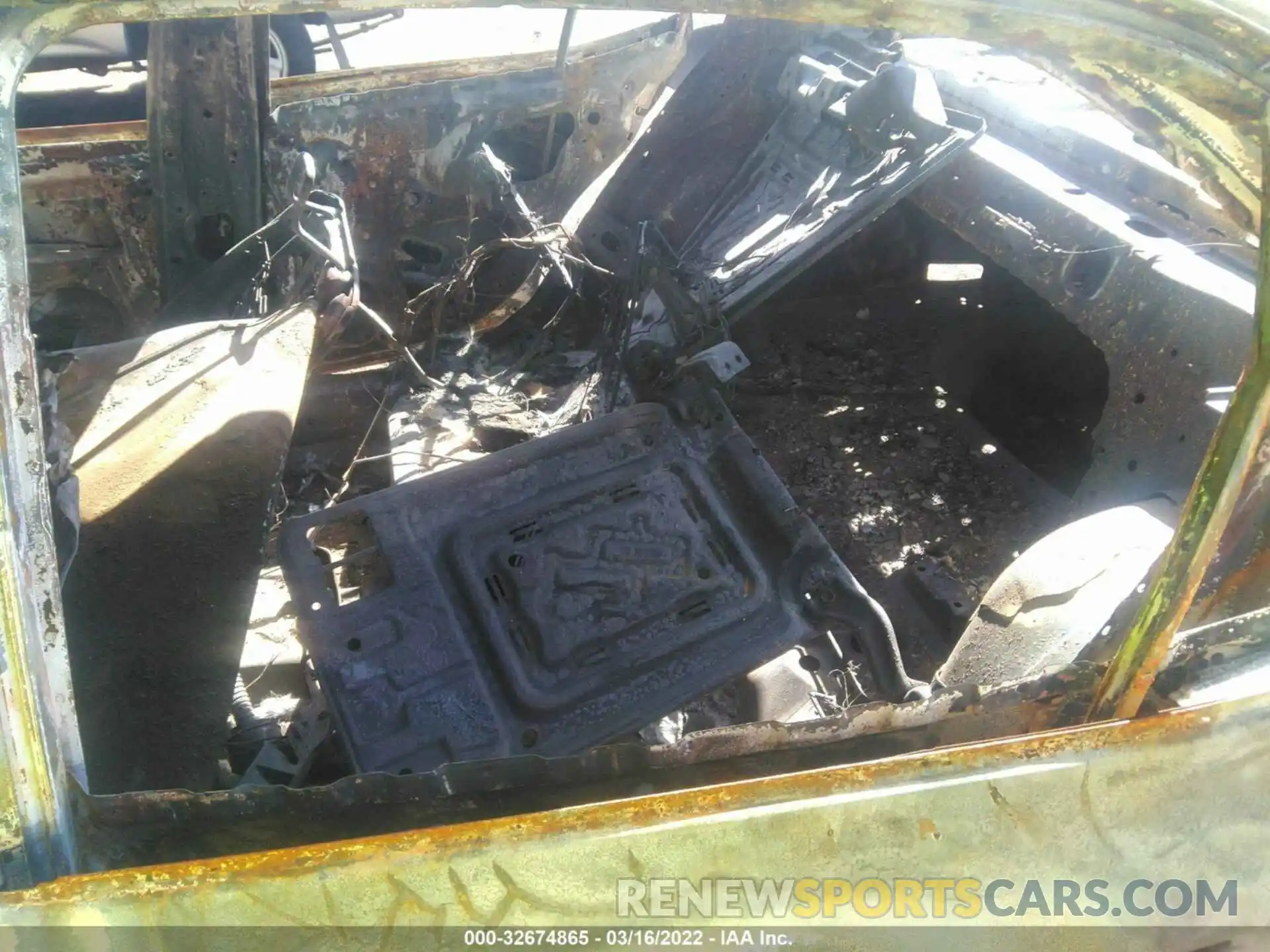 8 Photograph of a damaged car 4T1B61HKXKU751617 TOYOTA CAMRY 2019