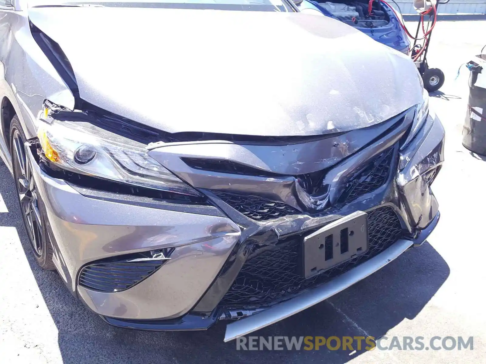 9 Photograph of a damaged car 4T1B61HKXKU752637 TOYOTA CAMRY 2019