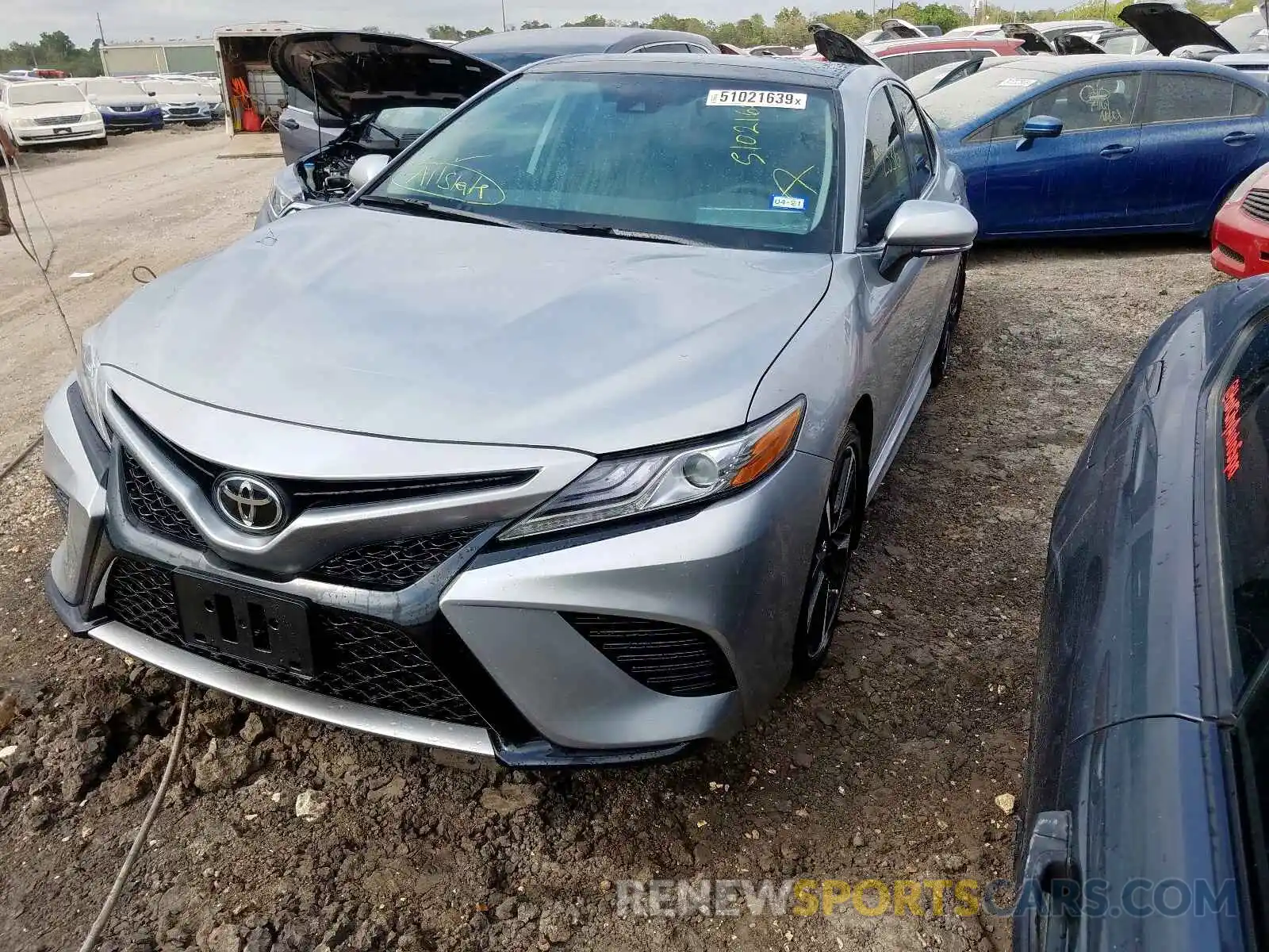 2 Photograph of a damaged car 4T1B61HKXKU759426 TOYOTA CAMRY 2019