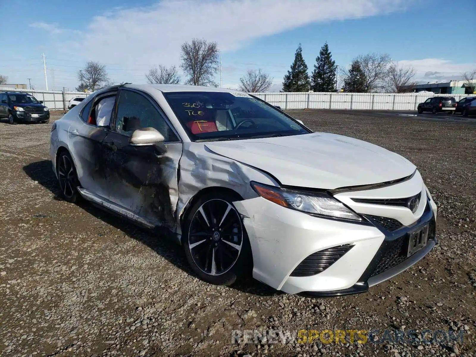 1 Photograph of a damaged car 4T1B61HKXKU765842 TOYOTA CAMRY 2019