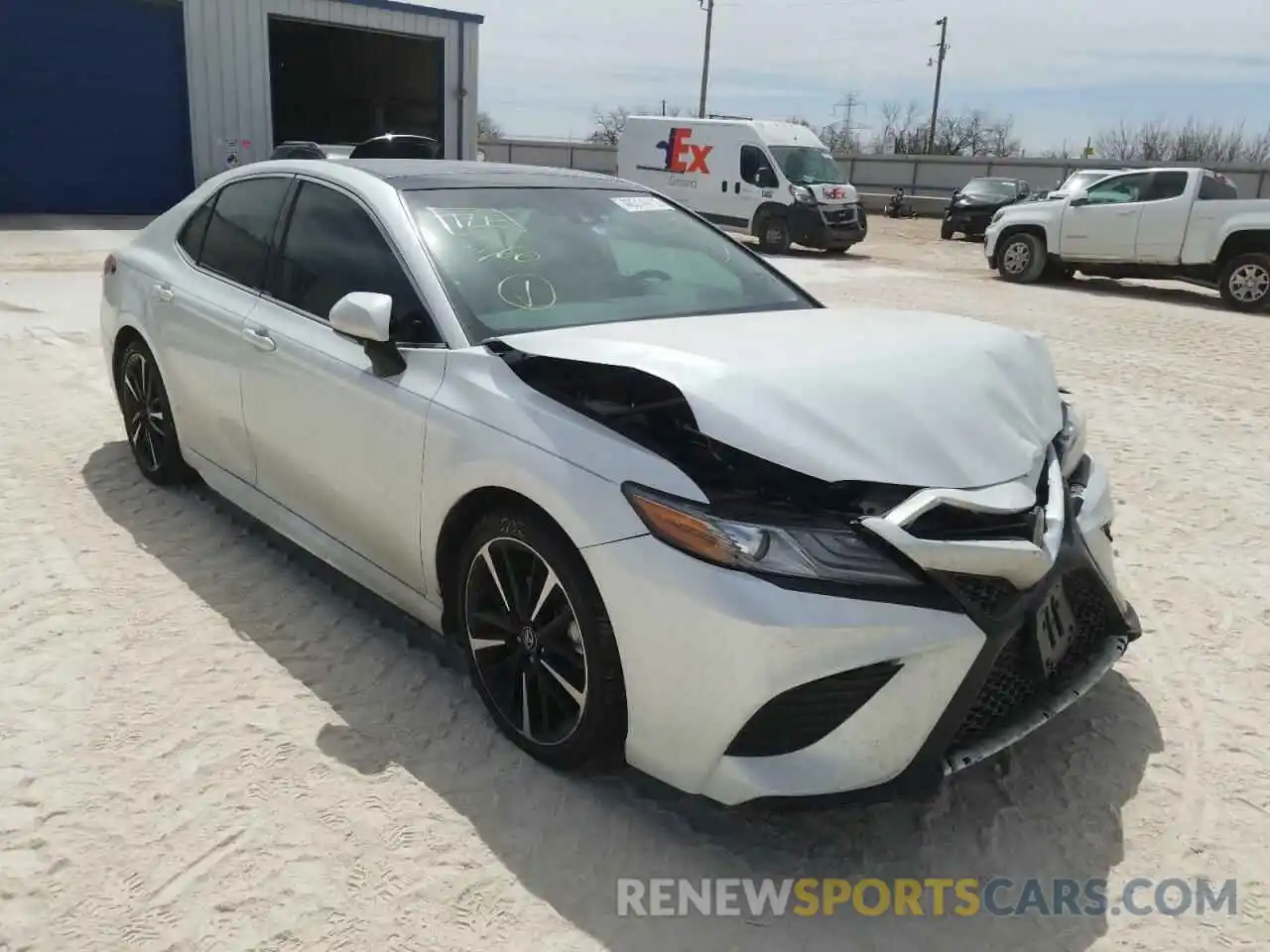 1 Photograph of a damaged car 4T1B61HKXKU773634 TOYOTA CAMRY 2019