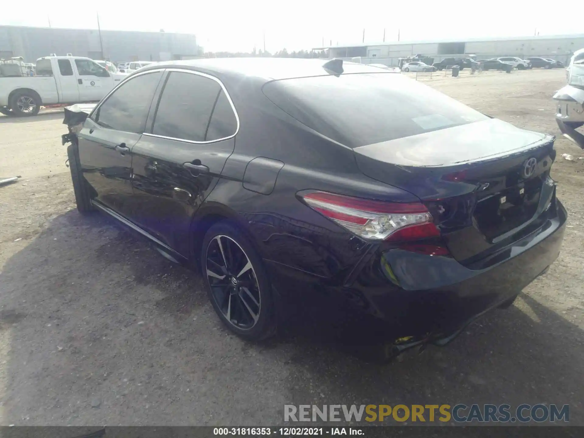 3 Photograph of a damaged car 4T1B61HKXKU776789 TOYOTA CAMRY 2019