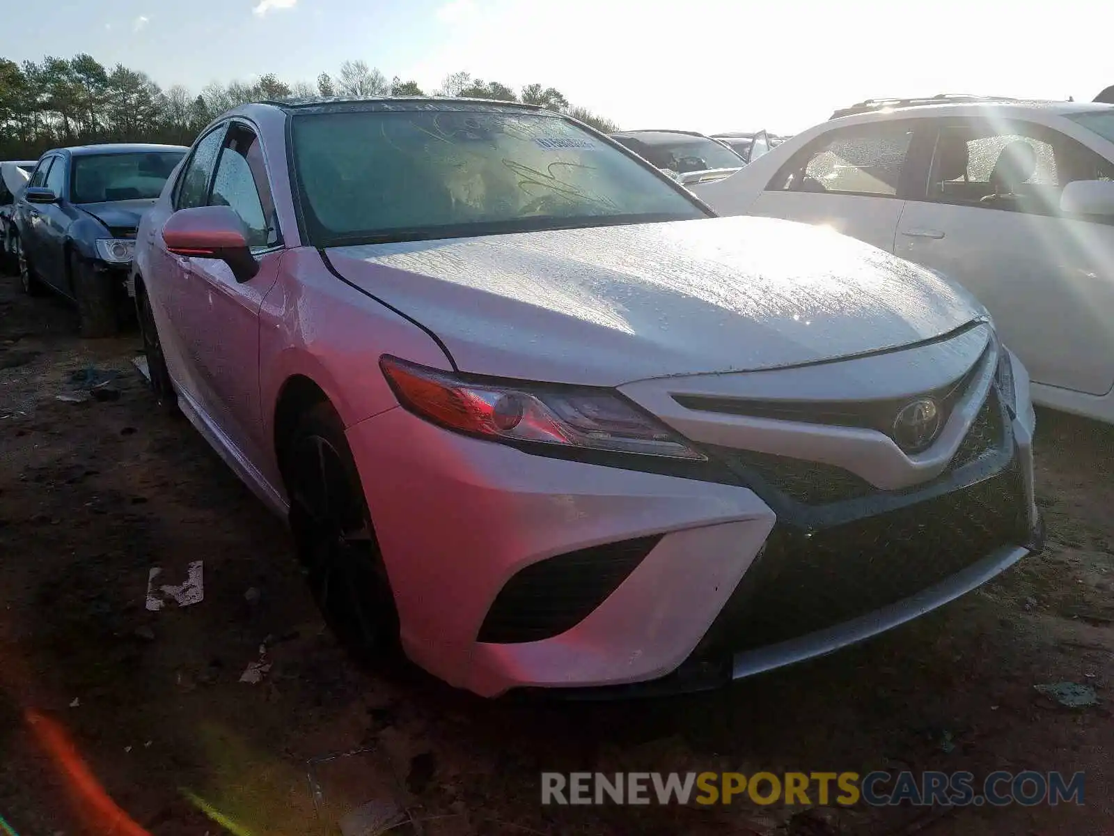 1 Photograph of a damaged car 4T1B61HKXKU777344 TOYOTA CAMRY 2019