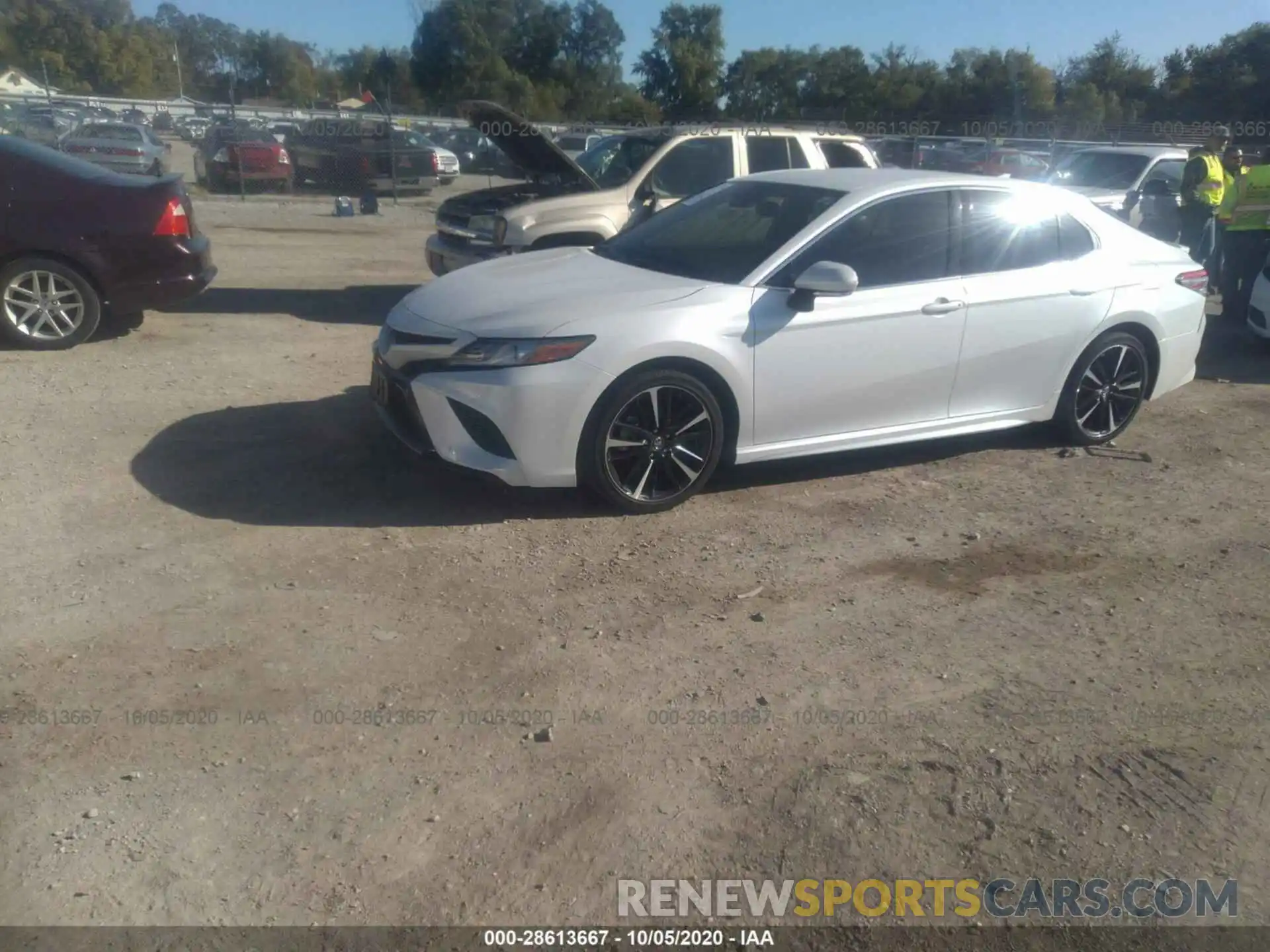 2 Photograph of a damaged car 4T1B61HKXKU794919 TOYOTA CAMRY 2019