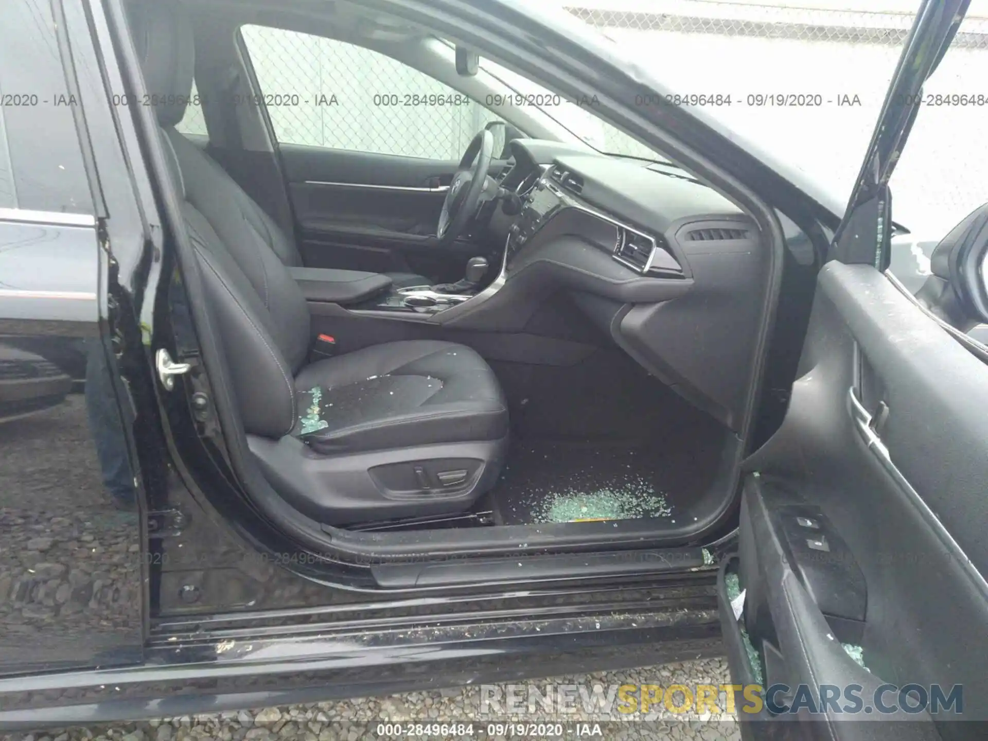 5 Photograph of a damaged car 4T1B61HKXKU802212 TOYOTA CAMRY 2019