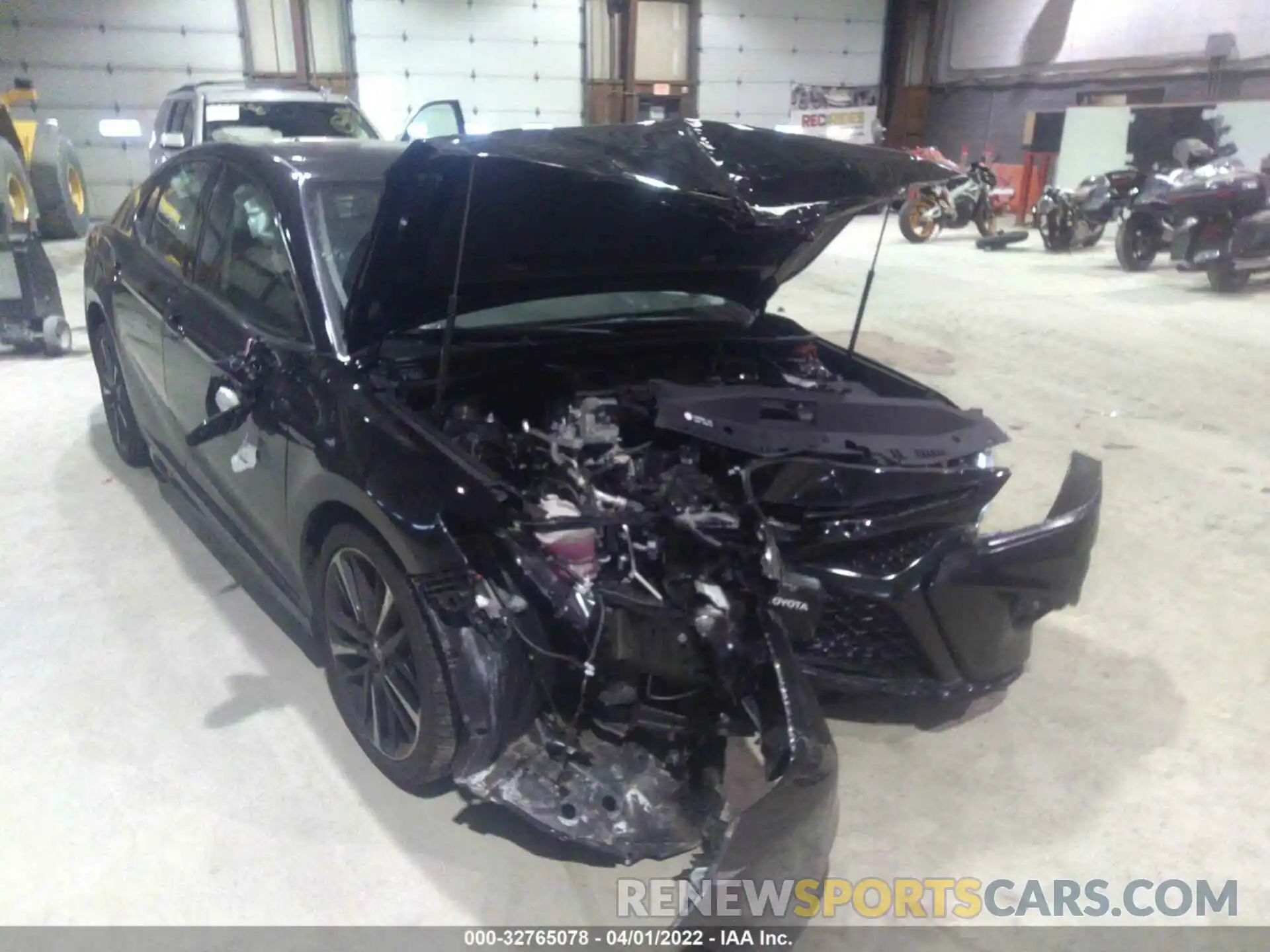 6 Photograph of a damaged car 4T1B61HKXKU804543 TOYOTA CAMRY 2019