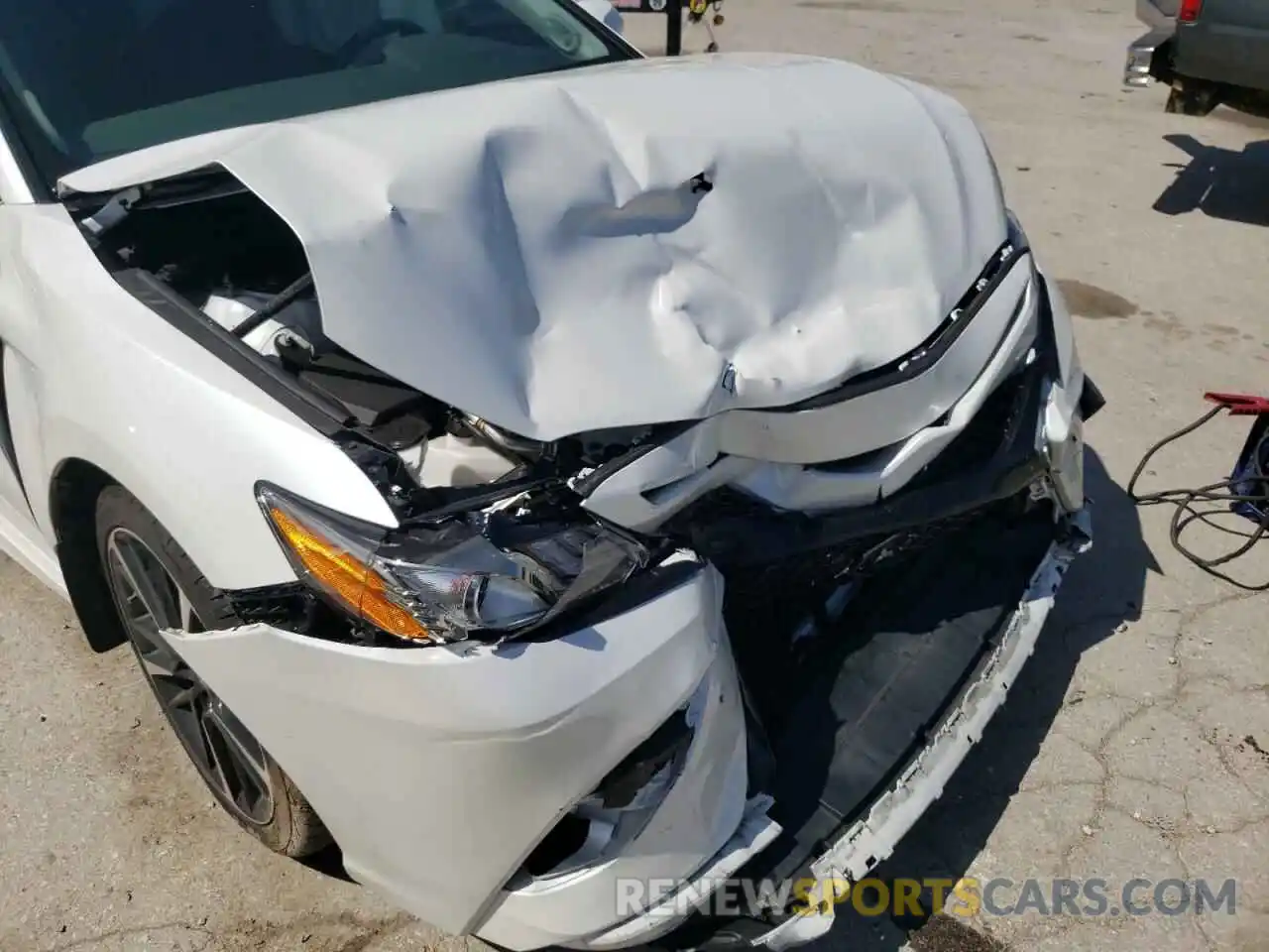 9 Photograph of a damaged car 4T1B61HKXKU805708 TOYOTA CAMRY 2019