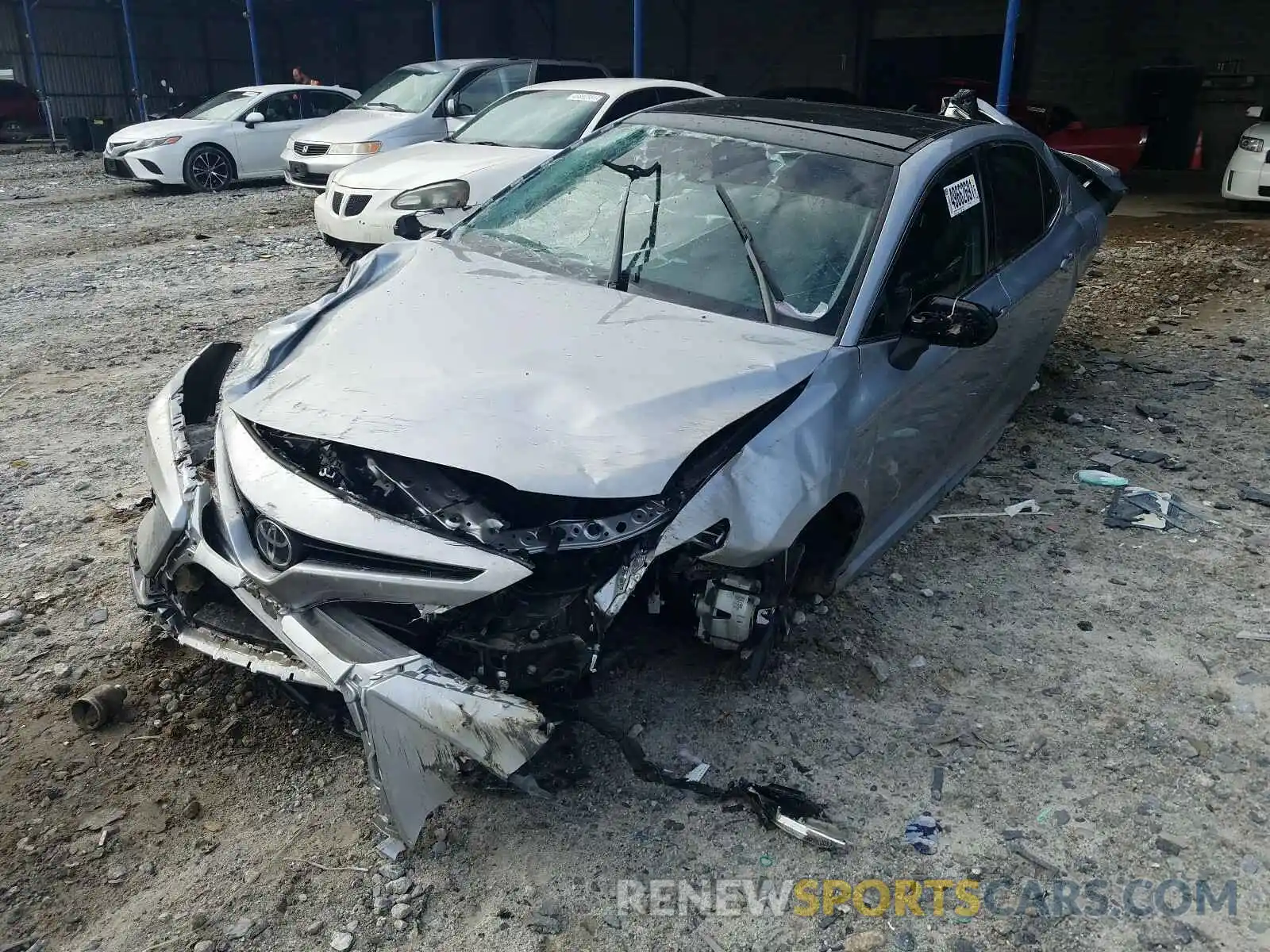 2 Фотография поврежденного автомобиля 4T1B61HKXKU811279 TOYOTA CAMRY 2019