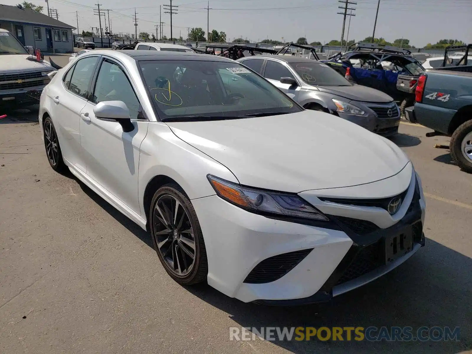 1 Photograph of a damaged car 4T1B61HKXKU813212 TOYOTA CAMRY 2019