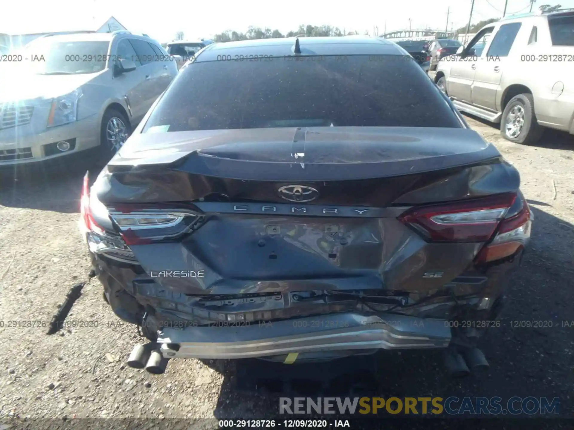 6 Photograph of a damaged car 4T1B61HKXKU823867 TOYOTA CAMRY 2019