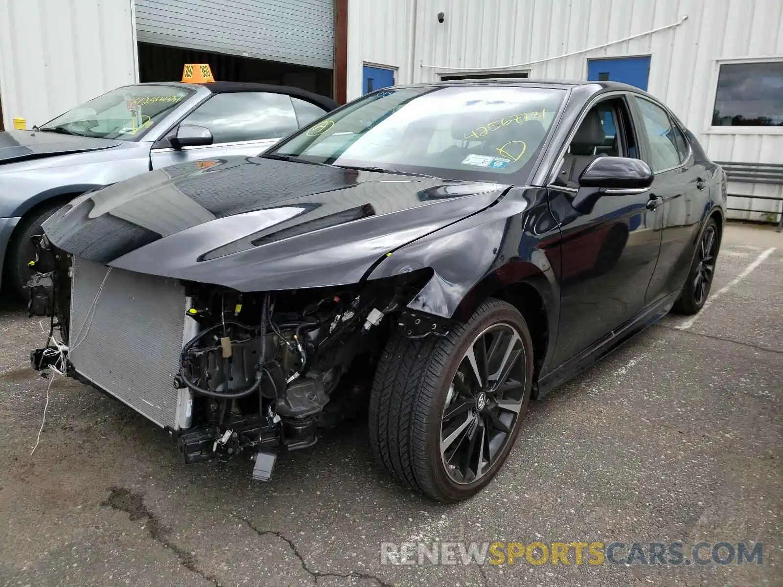 2 Photograph of a damaged car 4T1B61HKXKU834822 TOYOTA CAMRY 2019