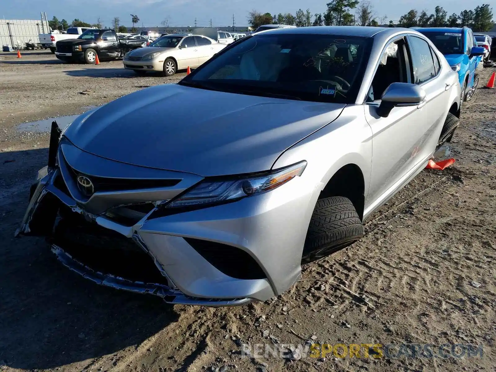 2 Photograph of a damaged car 4T1B61HKXKU837994 TOYOTA CAMRY 2019