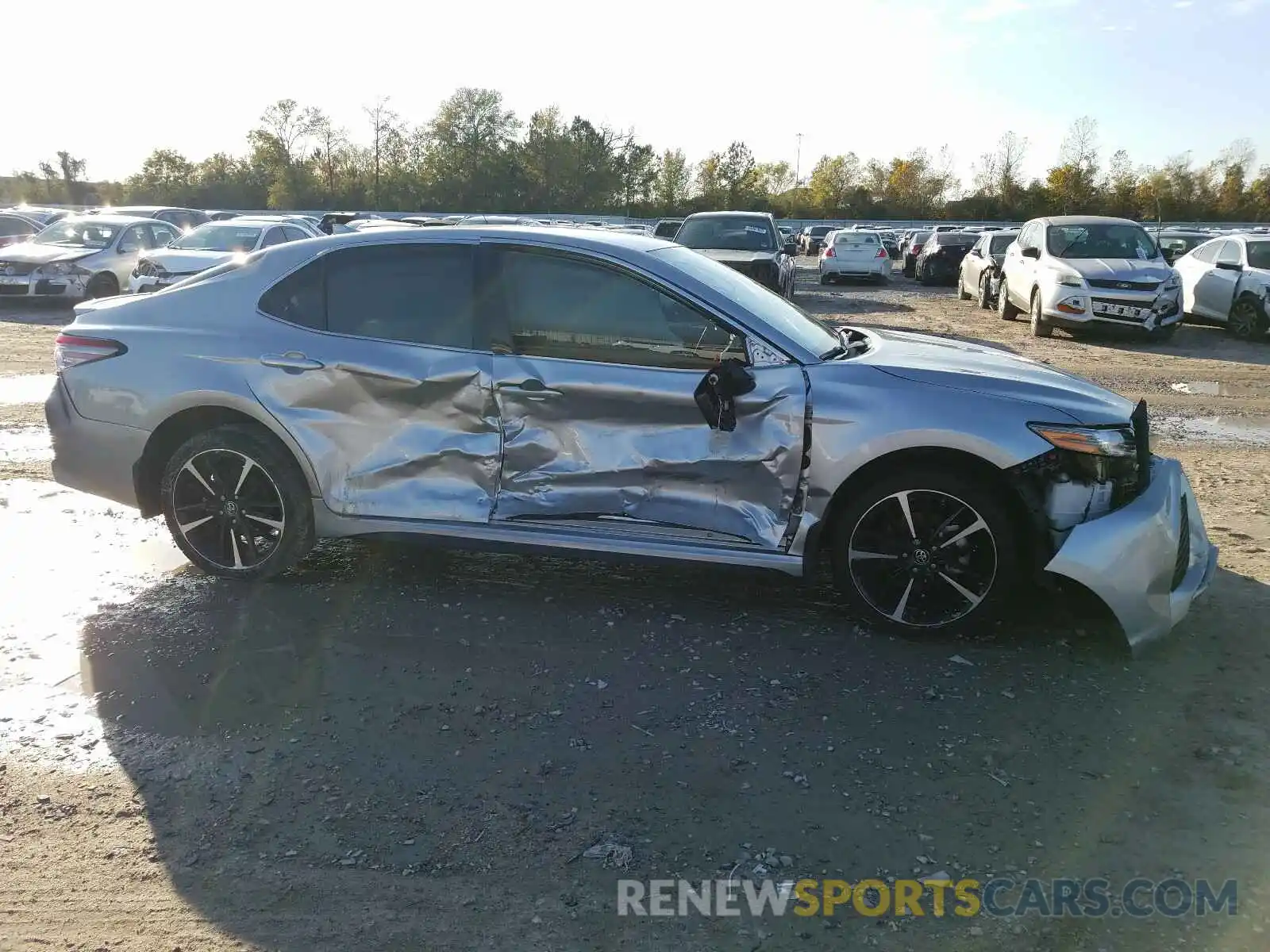 9 Photograph of a damaged car 4T1B61HKXKU837994 TOYOTA CAMRY 2019