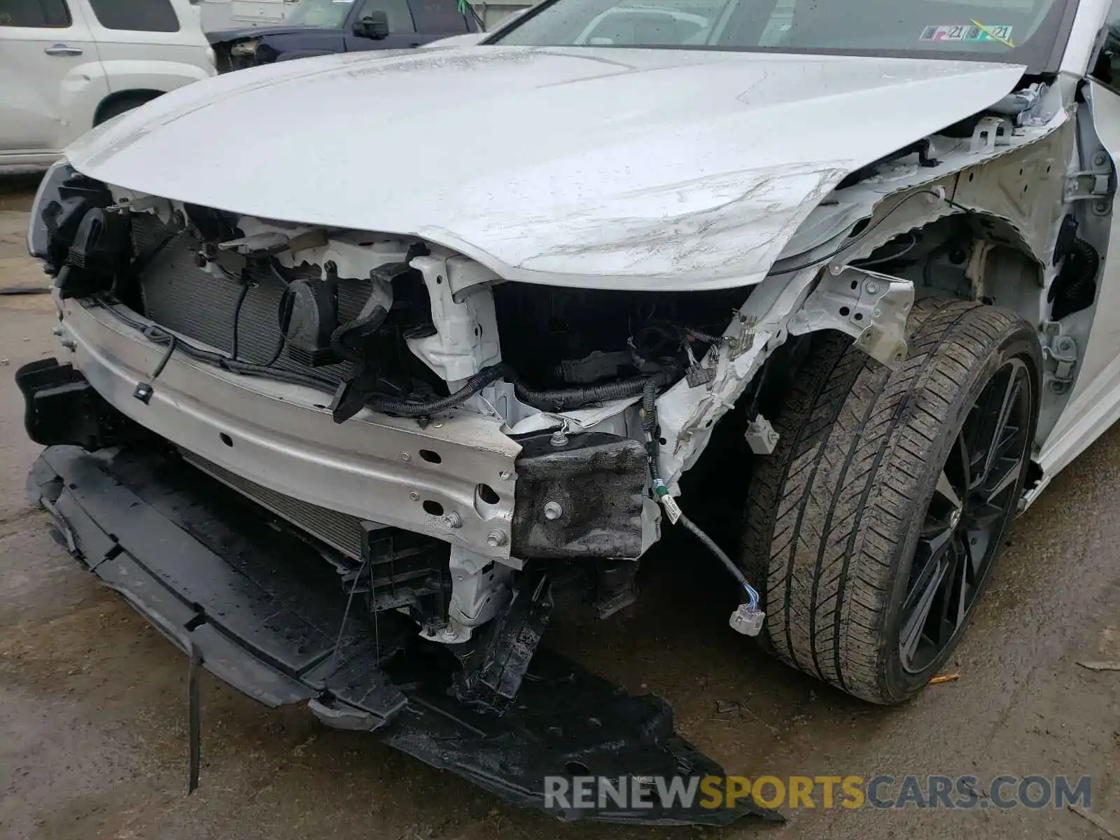 9 Photograph of a damaged car 4T1B61HKXKU839308 TOYOTA CAMRY 2019